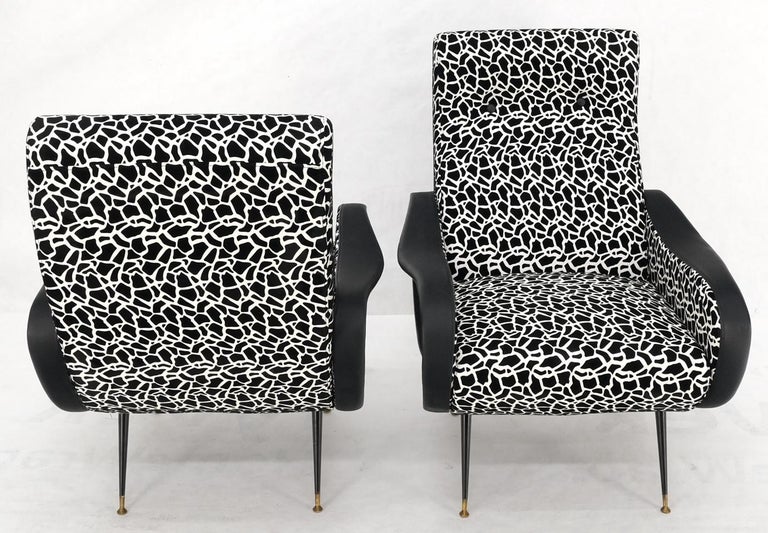Pair Black & White Pattern Fabric Italian Mid Century Modern Lounge Chairs Mint For Sale 5