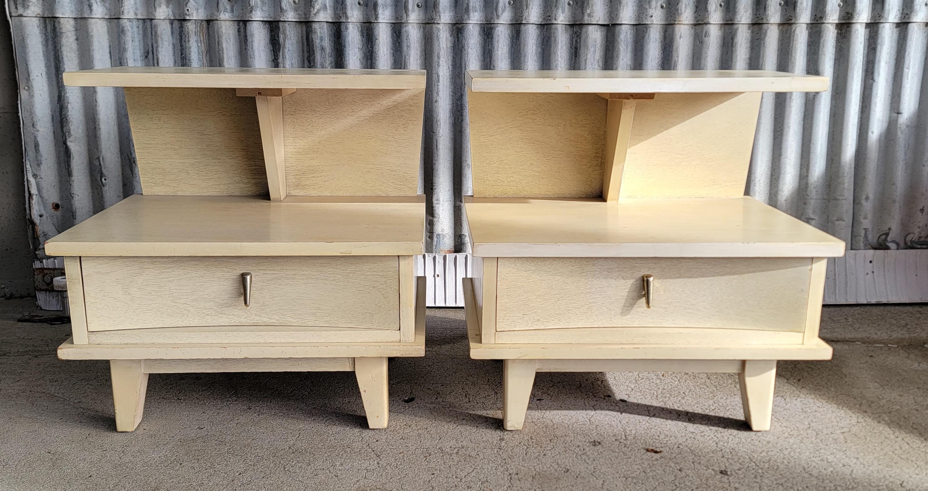 Mid-Century Modern Pair Blonde / White Two Tier Nightstands by Dixie Furniture Co. 1950's