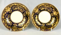 Paire de soucoupes Derby bleues et or, Angleterre, vers 1820