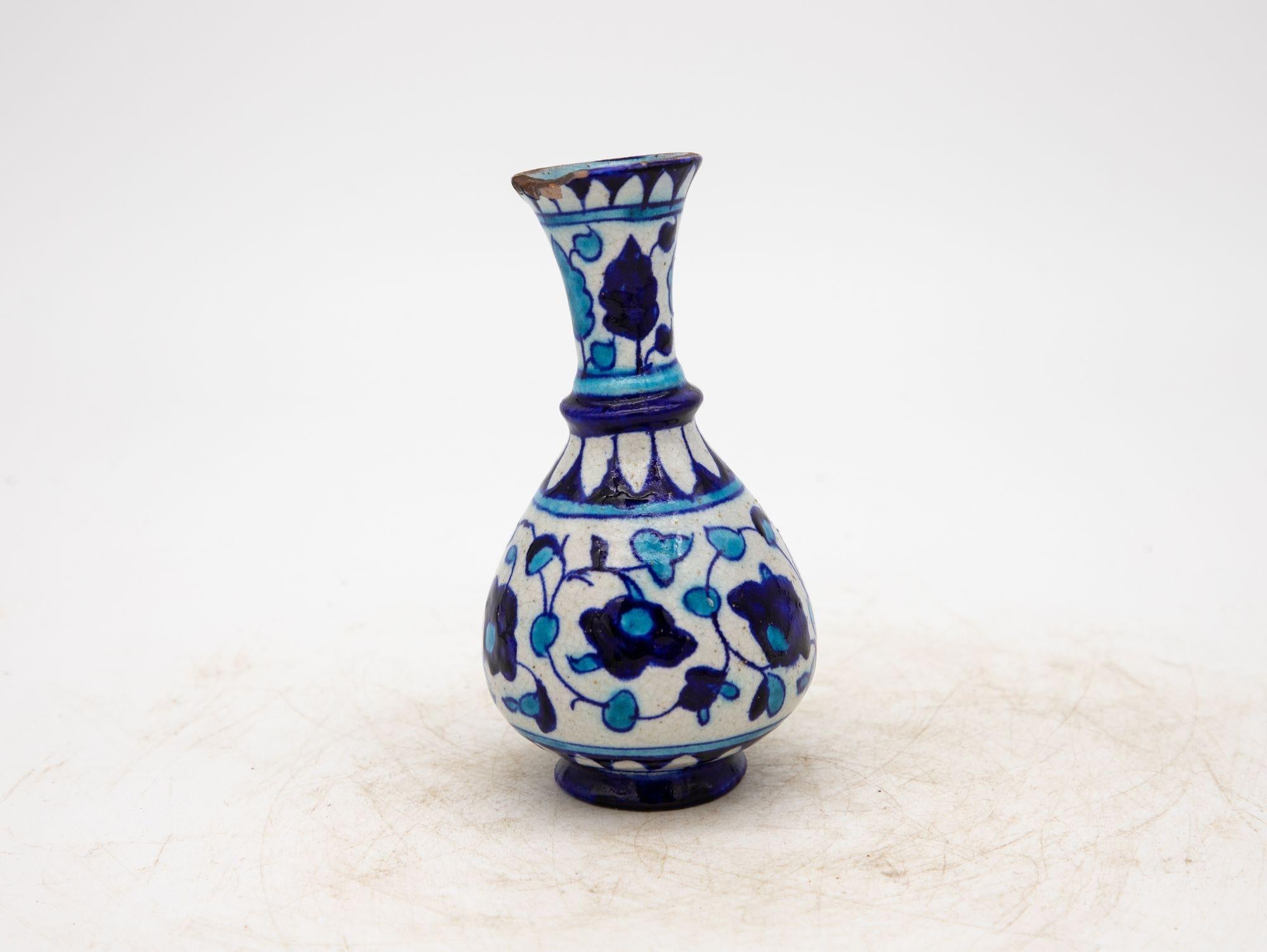 Pair Blue and Turquoise Iznik Vases, Late 19th Century For Sale 10