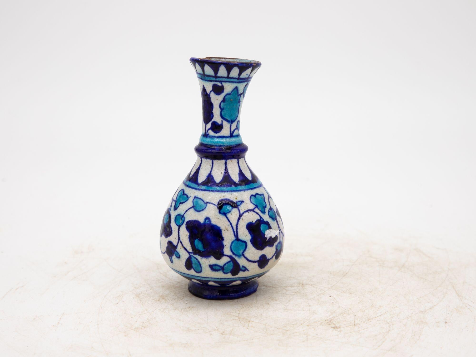 Pair Blue and Turquoise Iznik Vases, Late 19th Century For Sale 12