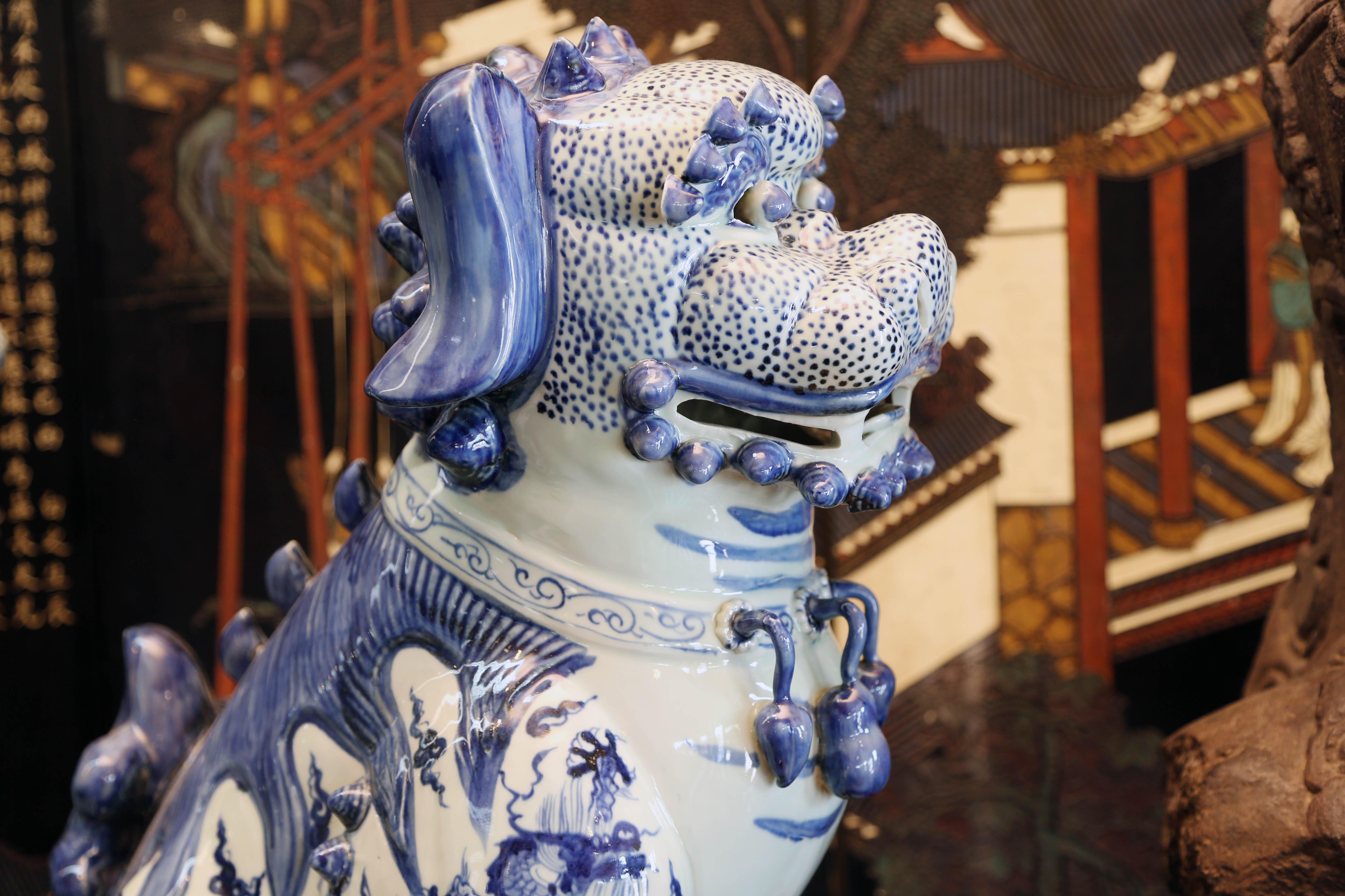 Pair Blue and White Chinese Foo Dogs Hand-Painted, Private Chinese Collection In Excellent Condition For Sale In Miami, Miami Design District, FL
