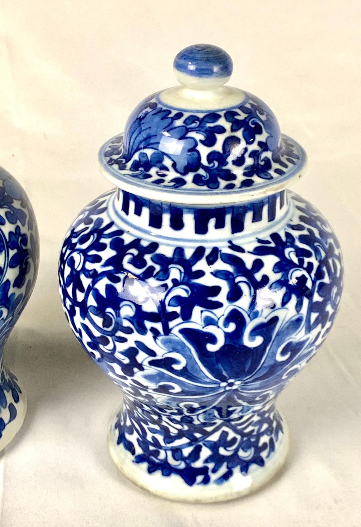 Pair Blue and White Chinese Jars Qing Dynasty Circa 1875 For Sale 5