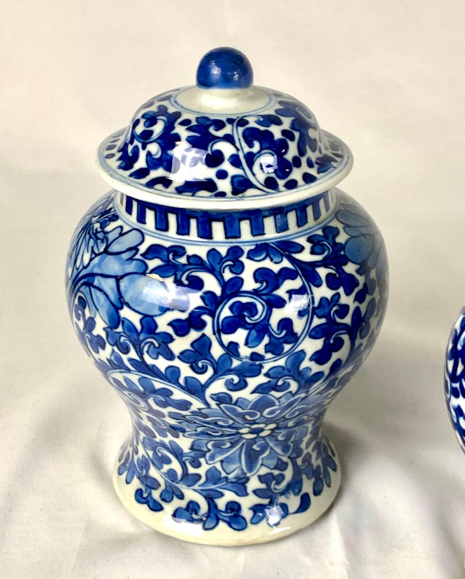 Pair Blue and White Chinese Jars Qing Dynasty Circa 1875 For Sale 1