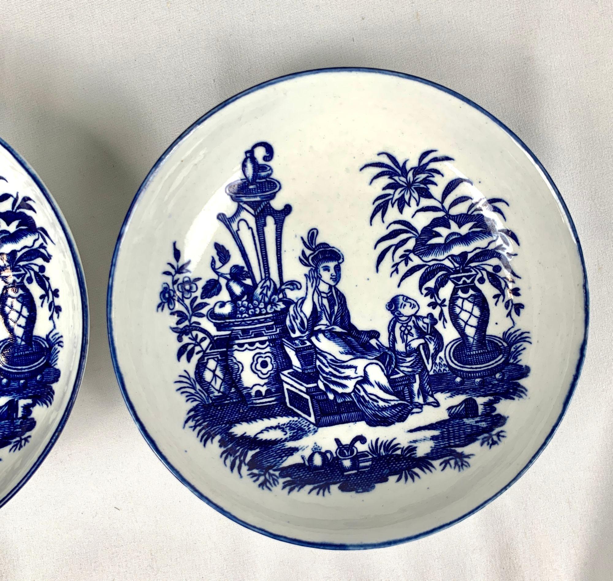 Pair Blue and White Chinoiserie Porcelain Saucers 18th Century England Ca-1785 In Excellent Condition For Sale In Katonah, NY