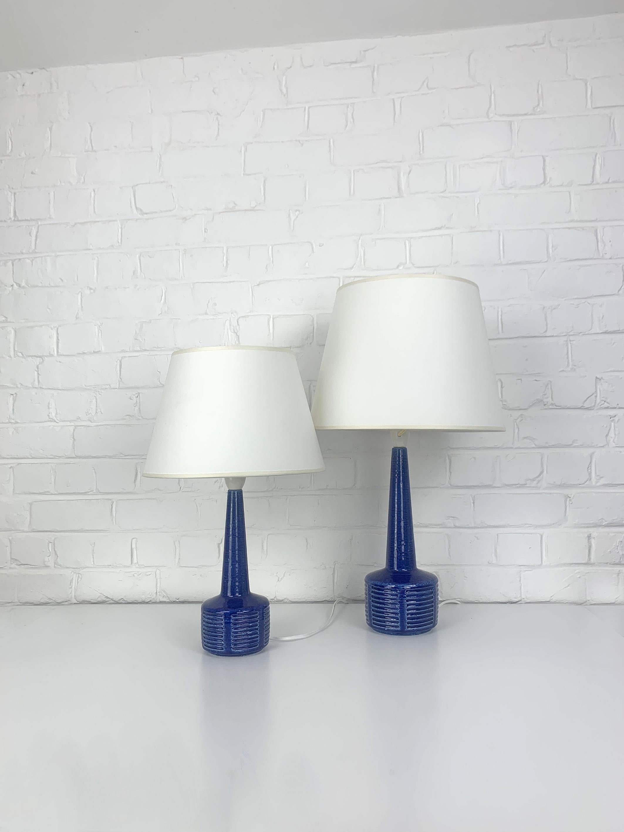 Pair blue ceramic table lamps by Palshus Denmark, stoneware Linnemann-Schmidt In Good Condition For Sale In Vorst, BE