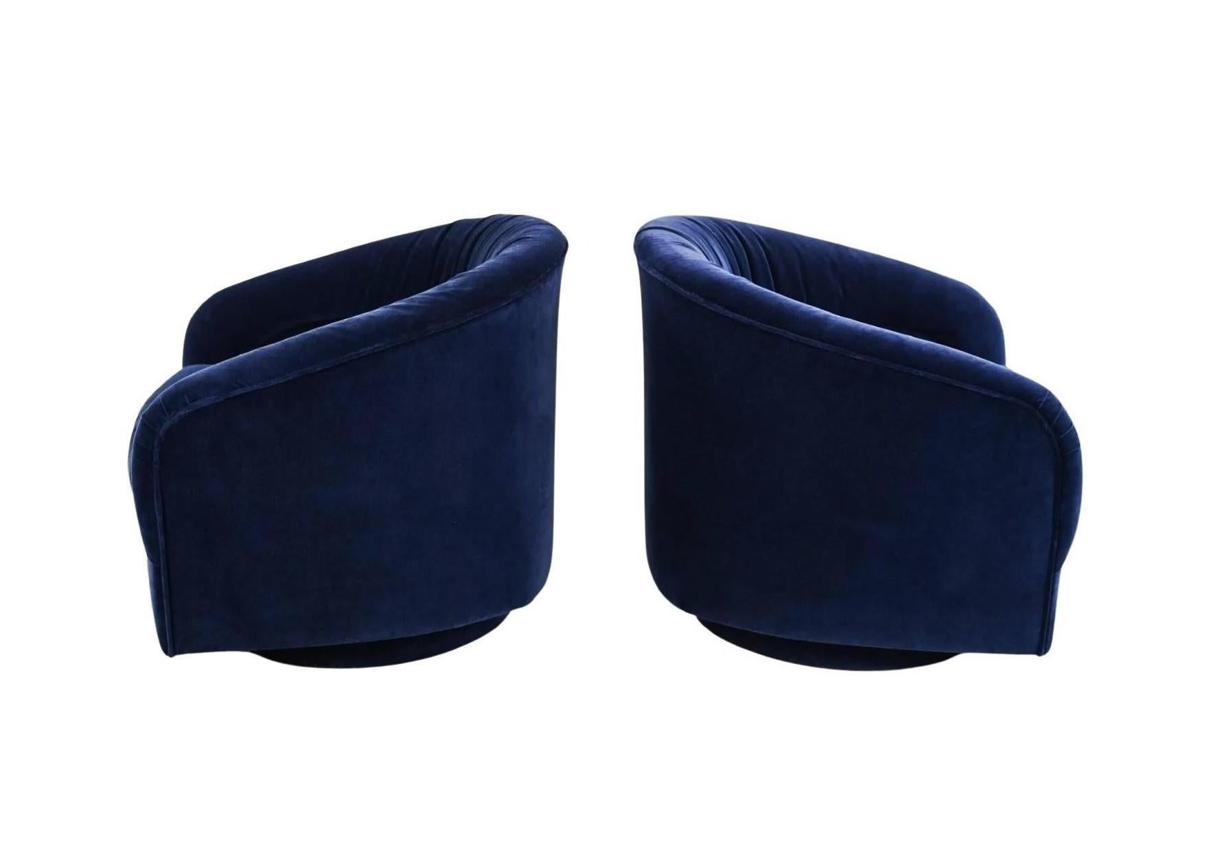 Pair Blue Swiveling Ruched Barrel-Back Lounge Chairs In Excellent Condition For Sale In Dallas, TX
