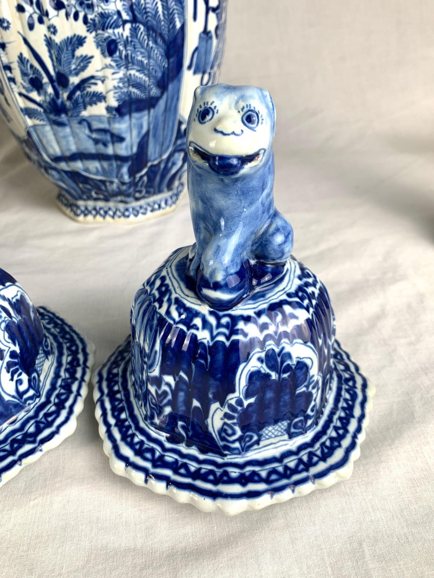 Pair Blue & White Dutch Delft Jars Hand Painted Marked De Porceleyne Bijl C-1780 For Sale 5