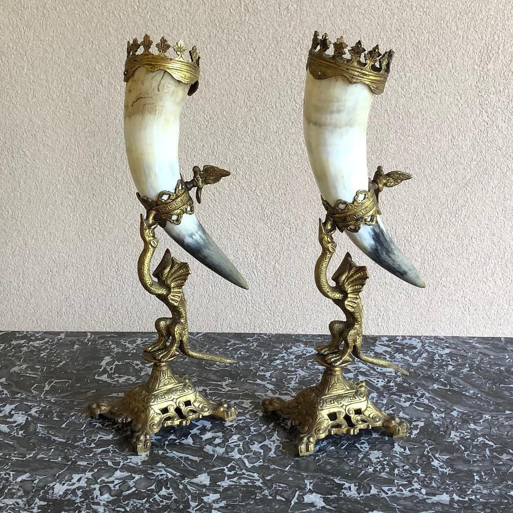 Pair of 19th century bronze-mounted horn bookends are ideal for decorations, desktops, or as bookends on any surface. Cattle horns were a symbol of affluence during the 19th century, and to display them with such artful aplomb showed a high level of