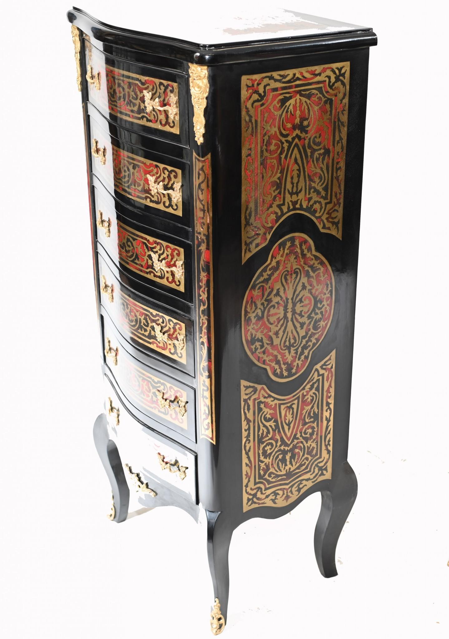Legno Coppia di cassettiere Boulle Tall Boy a intarsio francese in vendita