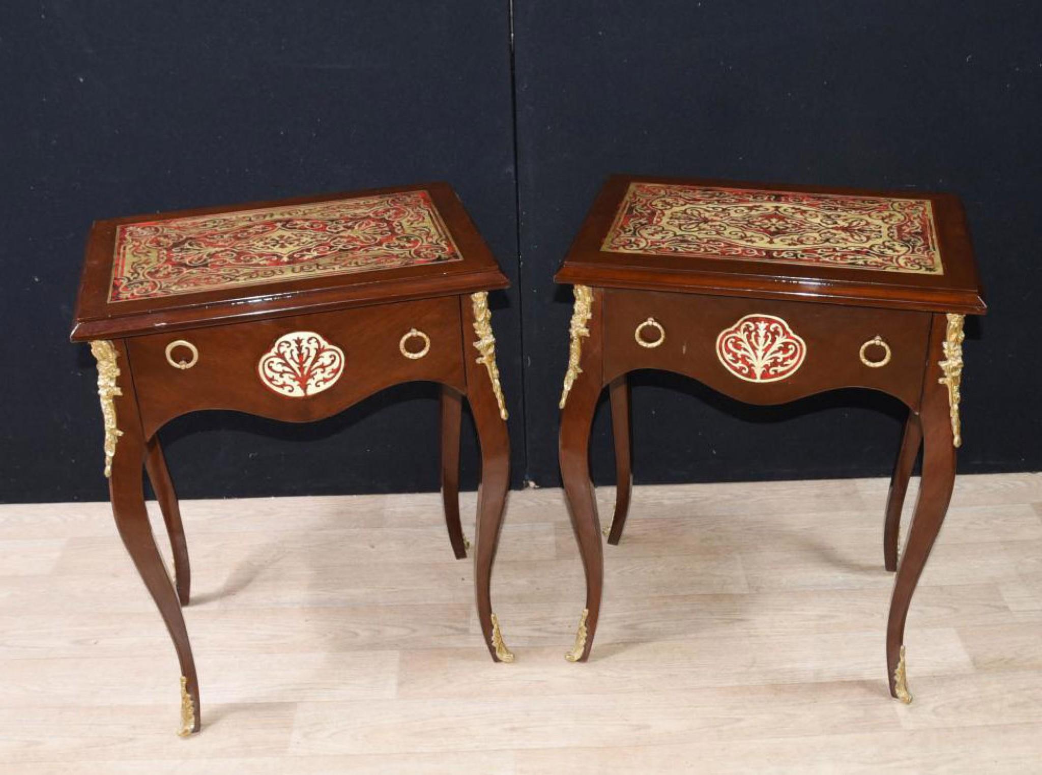 - Come view this in our Canonbury Antiques Hertfordshire showroom - just 25 minutes north of London
- Gorgeous pair of French Boulle style side tables with distinctive red finish
- One drawer to the front on each of these so ample storage on this
