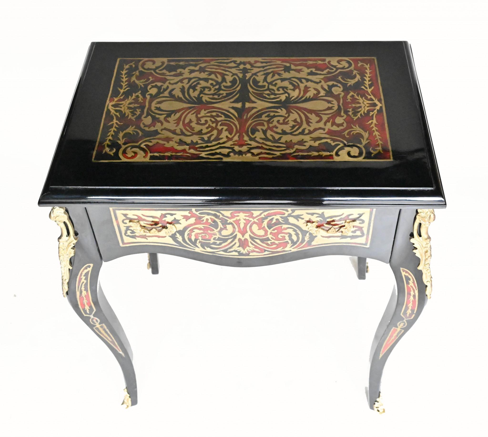 Wood Pair Boulle Side Tables - Lacquer Inlay Cocktail Table For Sale