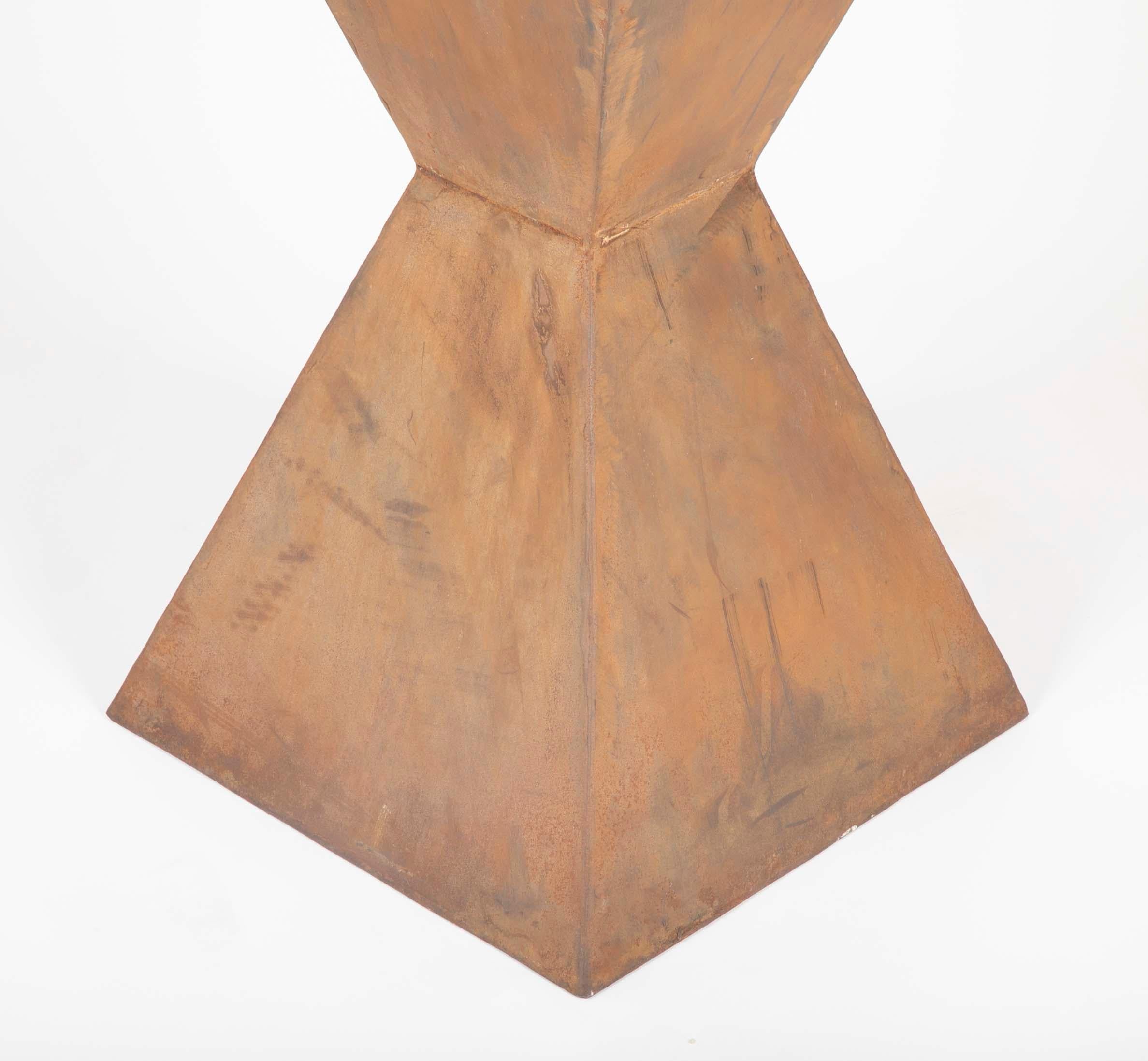 Beistelltische aus Stahl im Brancusi-Stil, Paar im Angebot 6