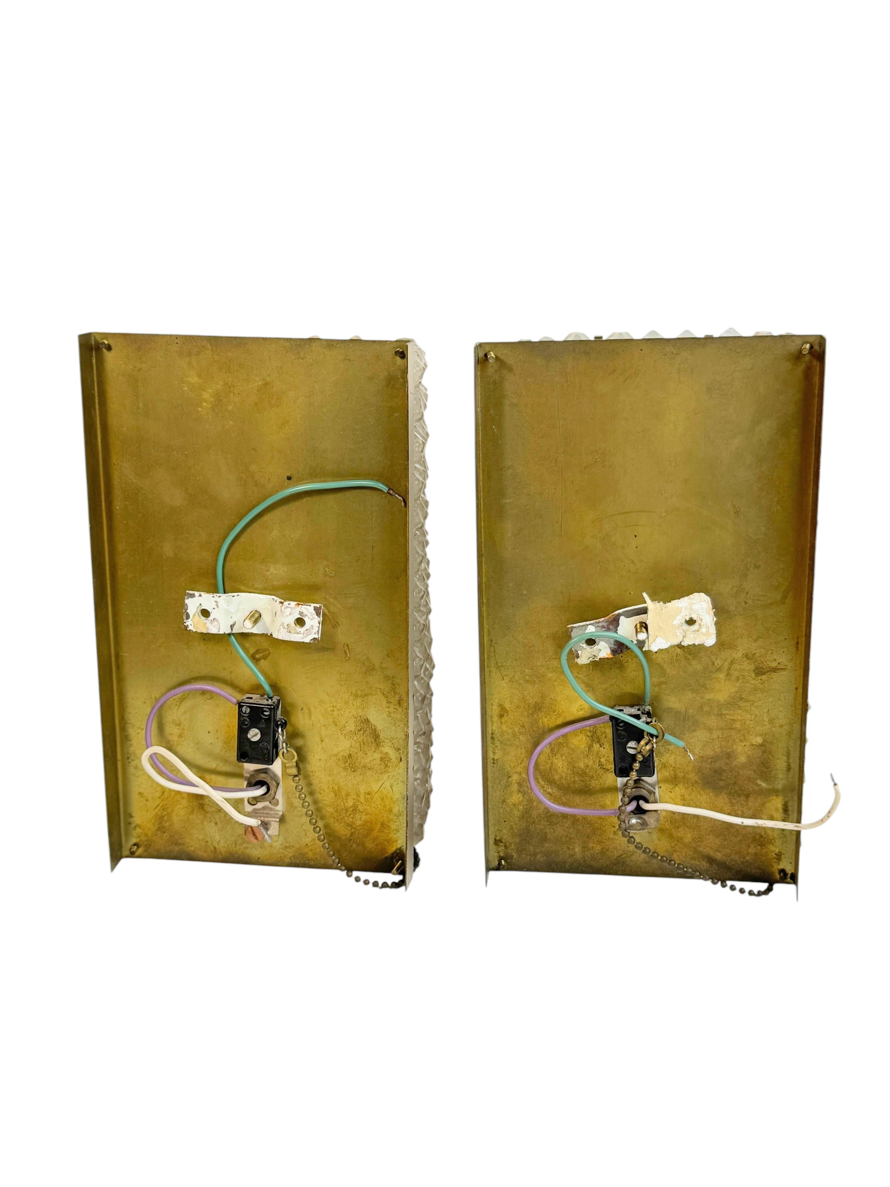 Pair Brass and Lucite Glass Wall Light Sconces by Emil Stejnar, Austria, 1950s In Good Condition For Sale In Nuernberg, DE