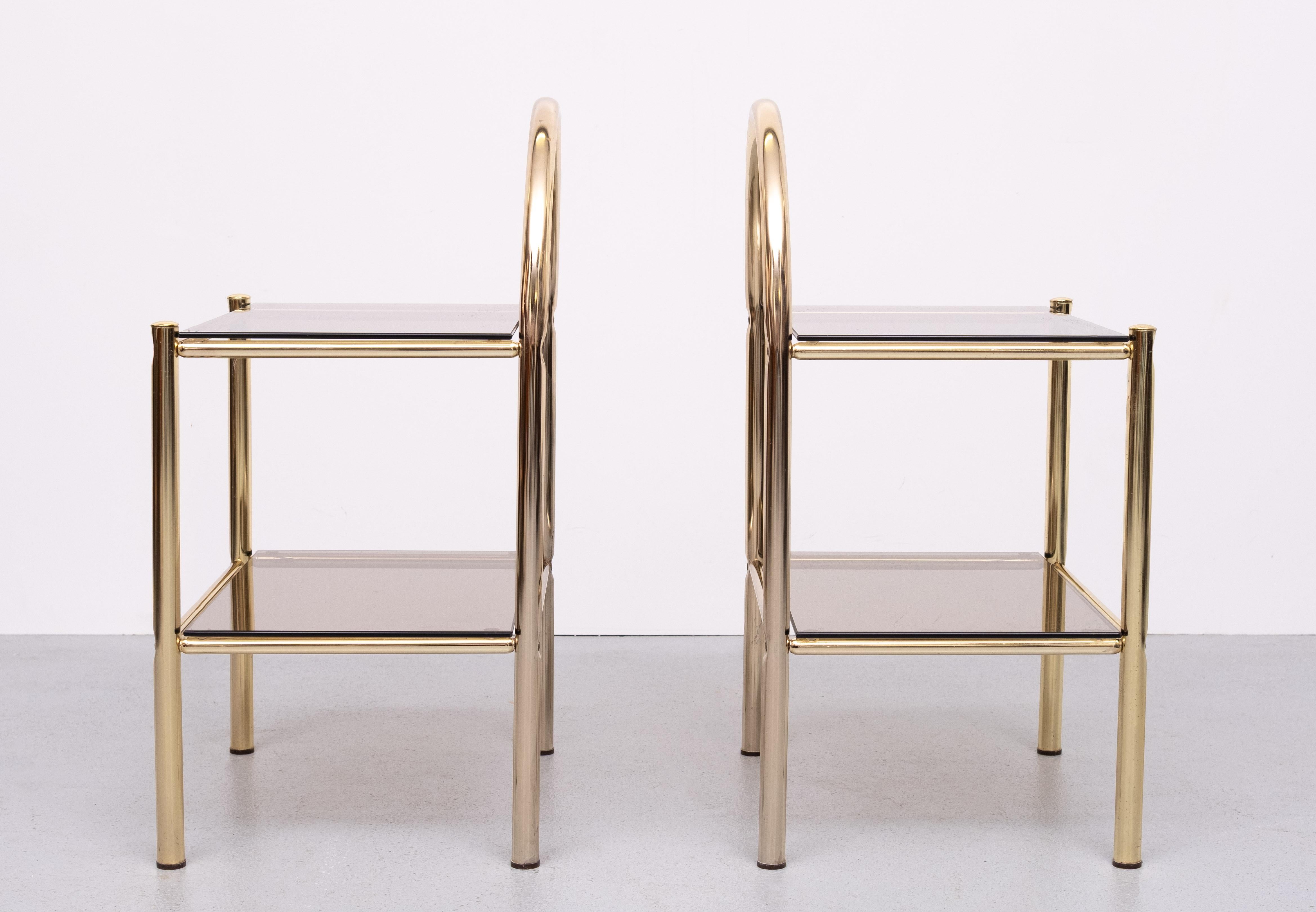 Français Paire de tables d'appoint en laiton 1970 France en vente