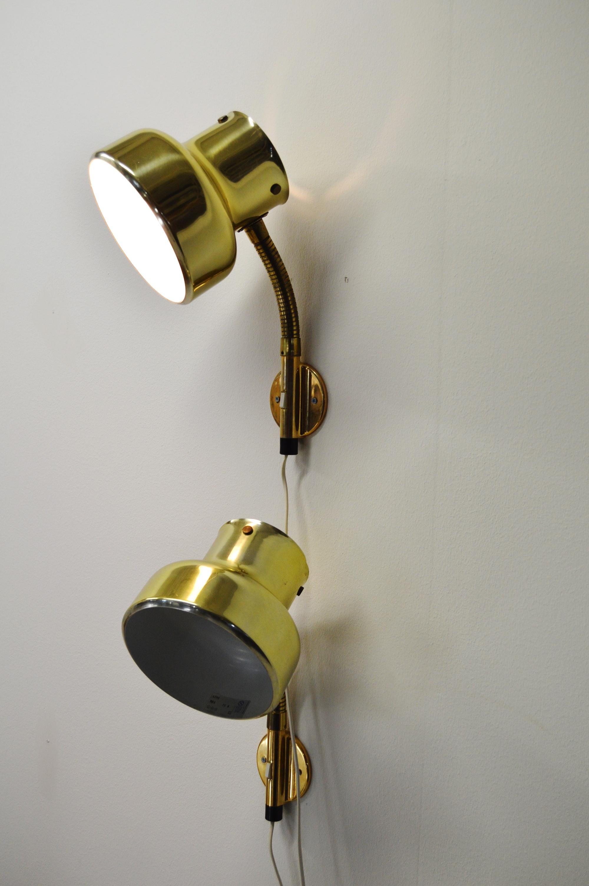 Scandinavian Modern Pair Brass Bumlingen Wall Lights by Anders Pehrsson for Ateljé Lyktan, 1960s For Sale