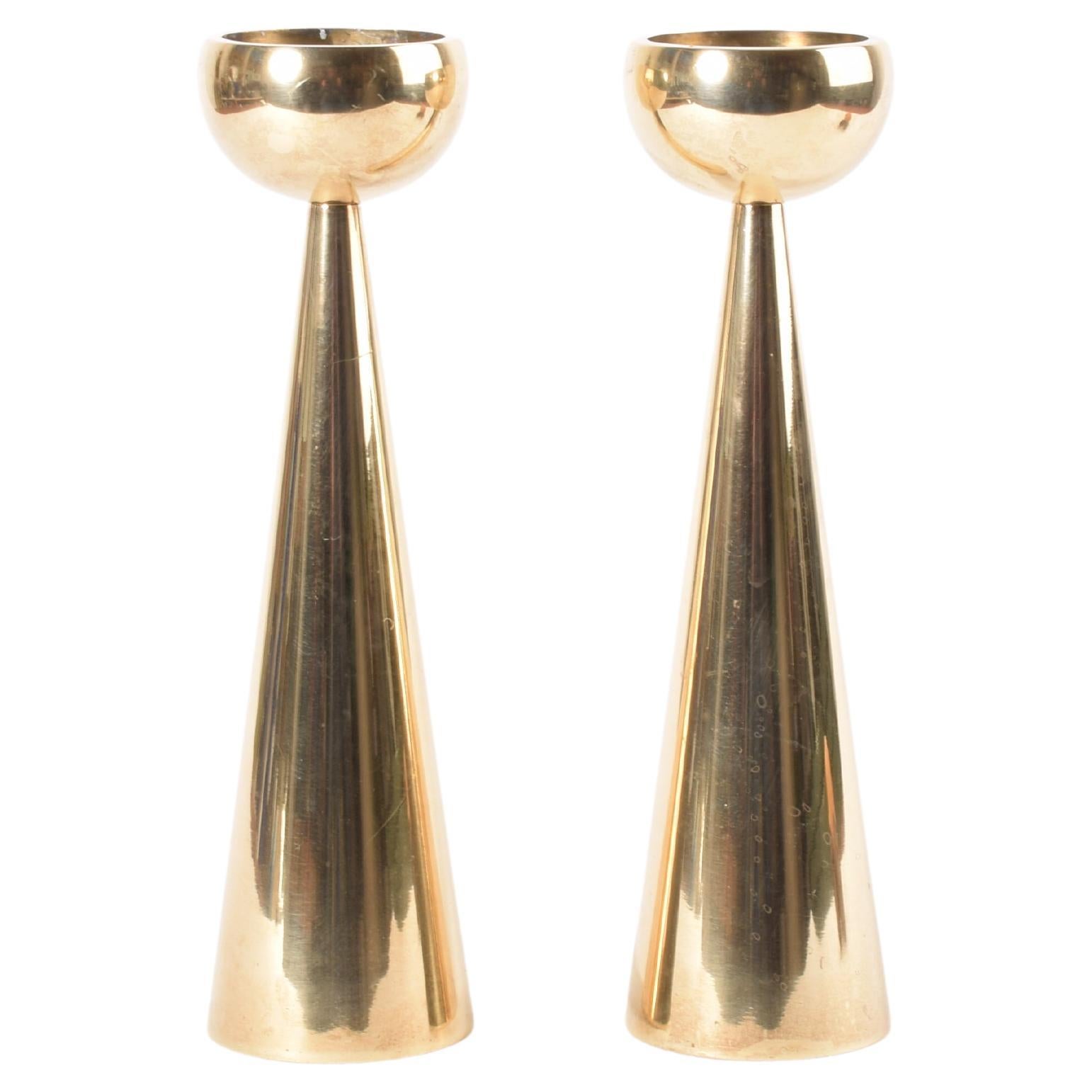Paire de photophores ou bougeoirs en laiton The Modern Design Scandinavian Modern designs 1960s