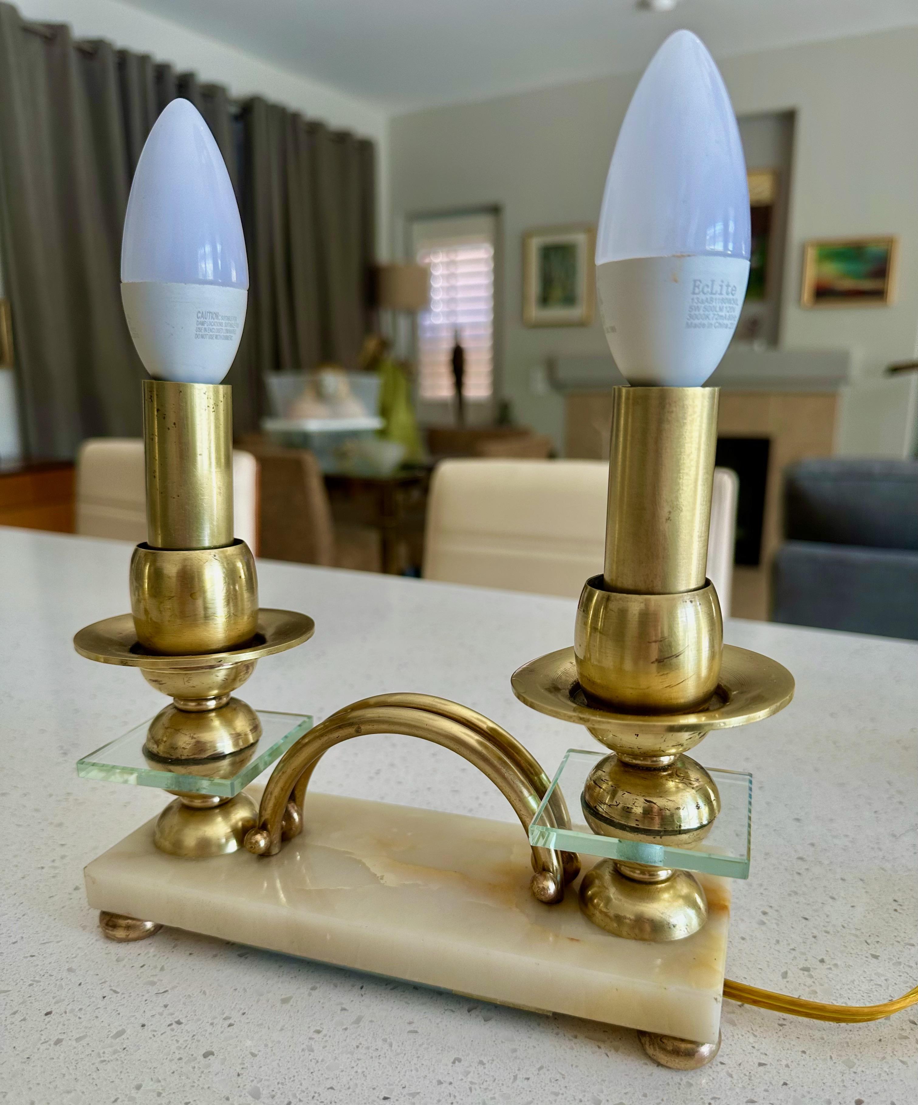 Paire de lampes de table italiennes de style Gio Ponti en laiton en vente 4