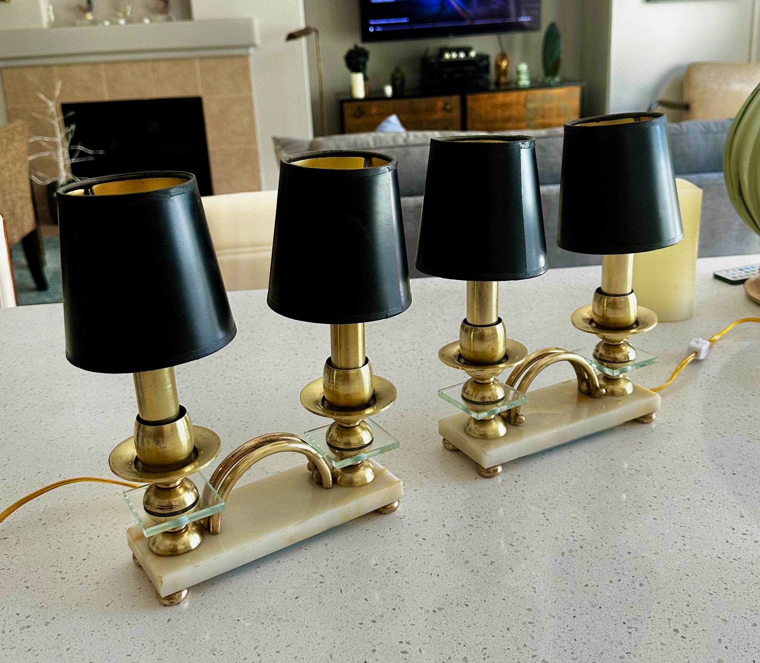 Art déco Paire de lampes de table italiennes de style Gio Ponti en laiton en vente