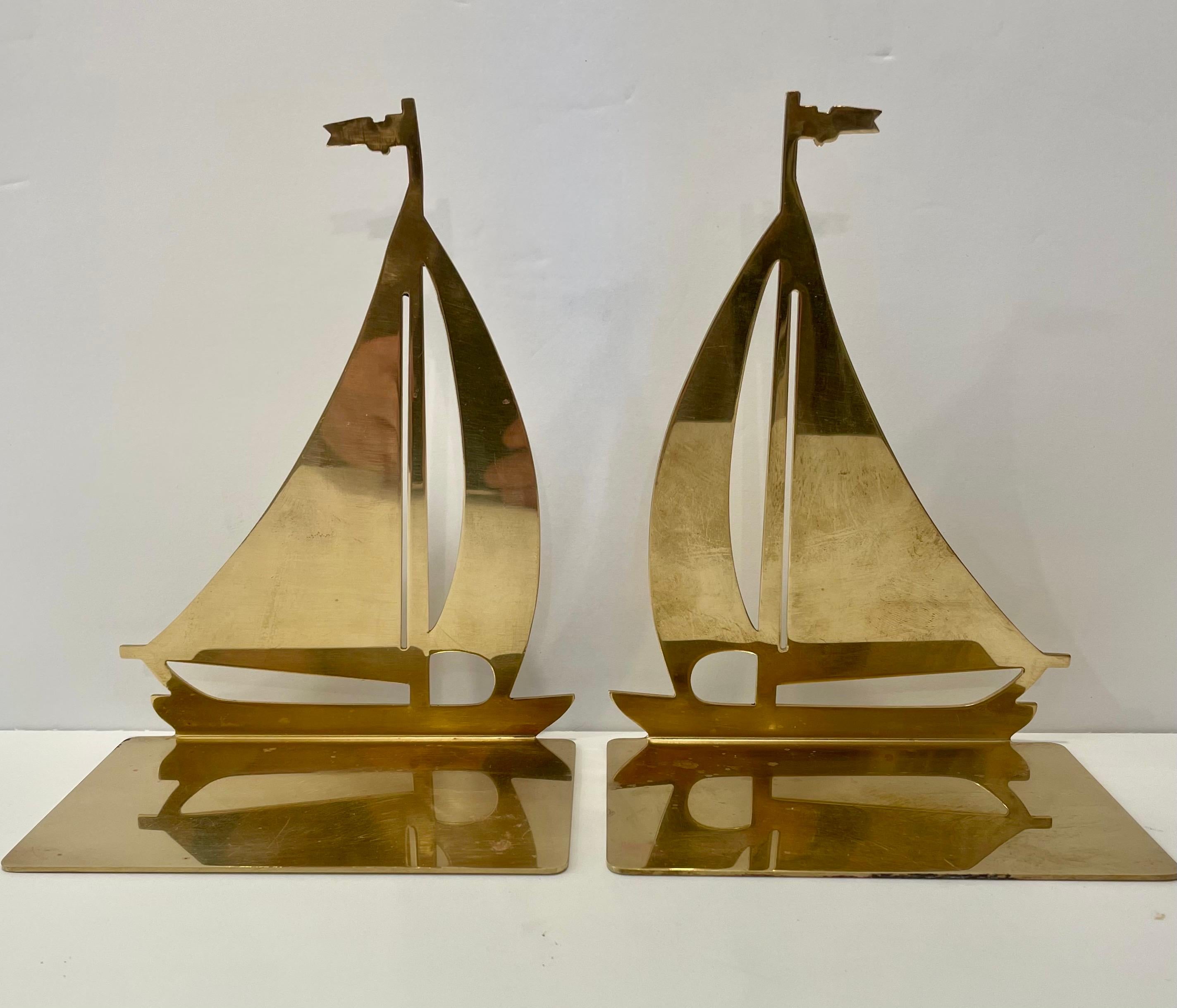 Pair Brass Sailboat Bookends In Good Condition For Sale In New York, NY