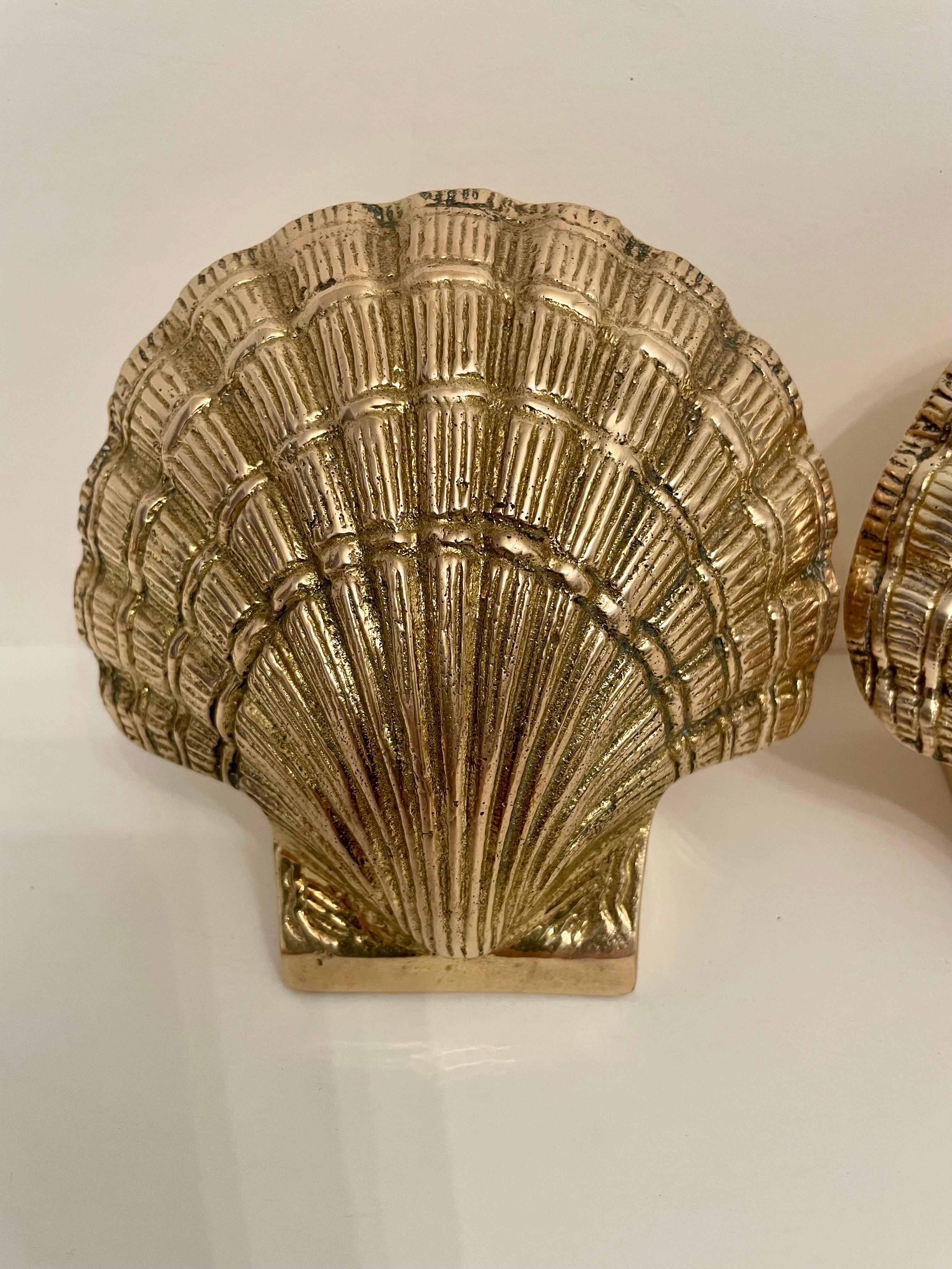 Hollywood Regency Pair Brass Scallop Or Clam Shell Seashell Bookends