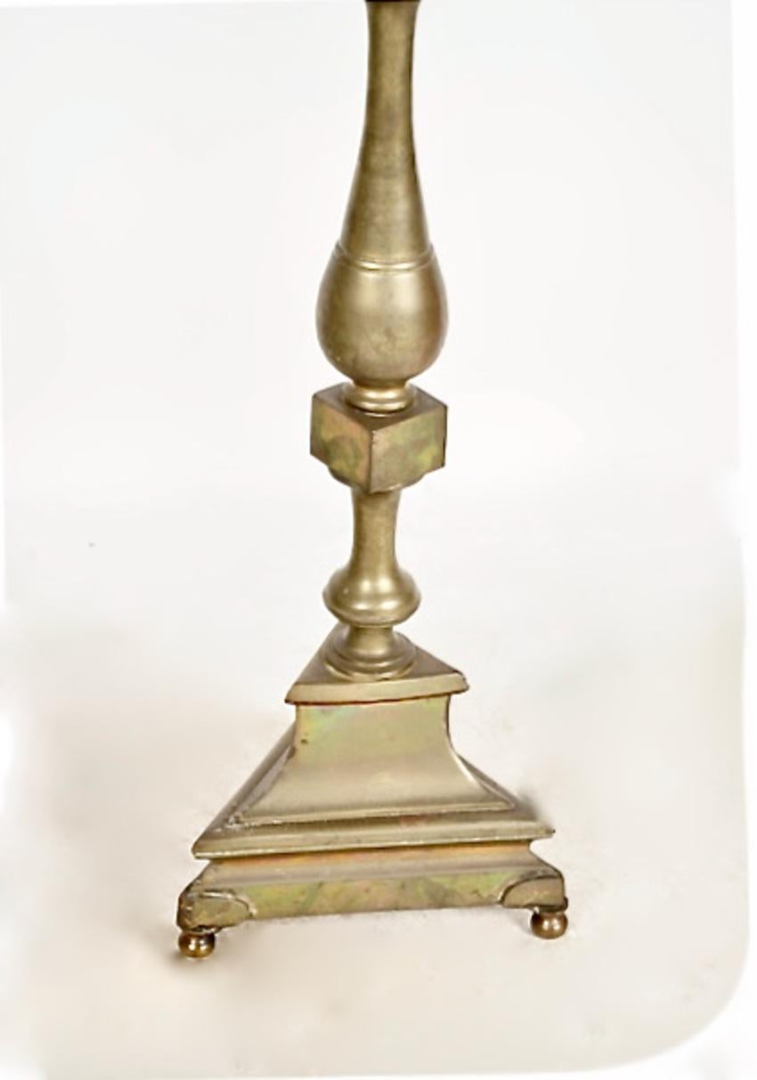 Néo-baroque Paire de lampadaires de style espagnol en bronze en vente