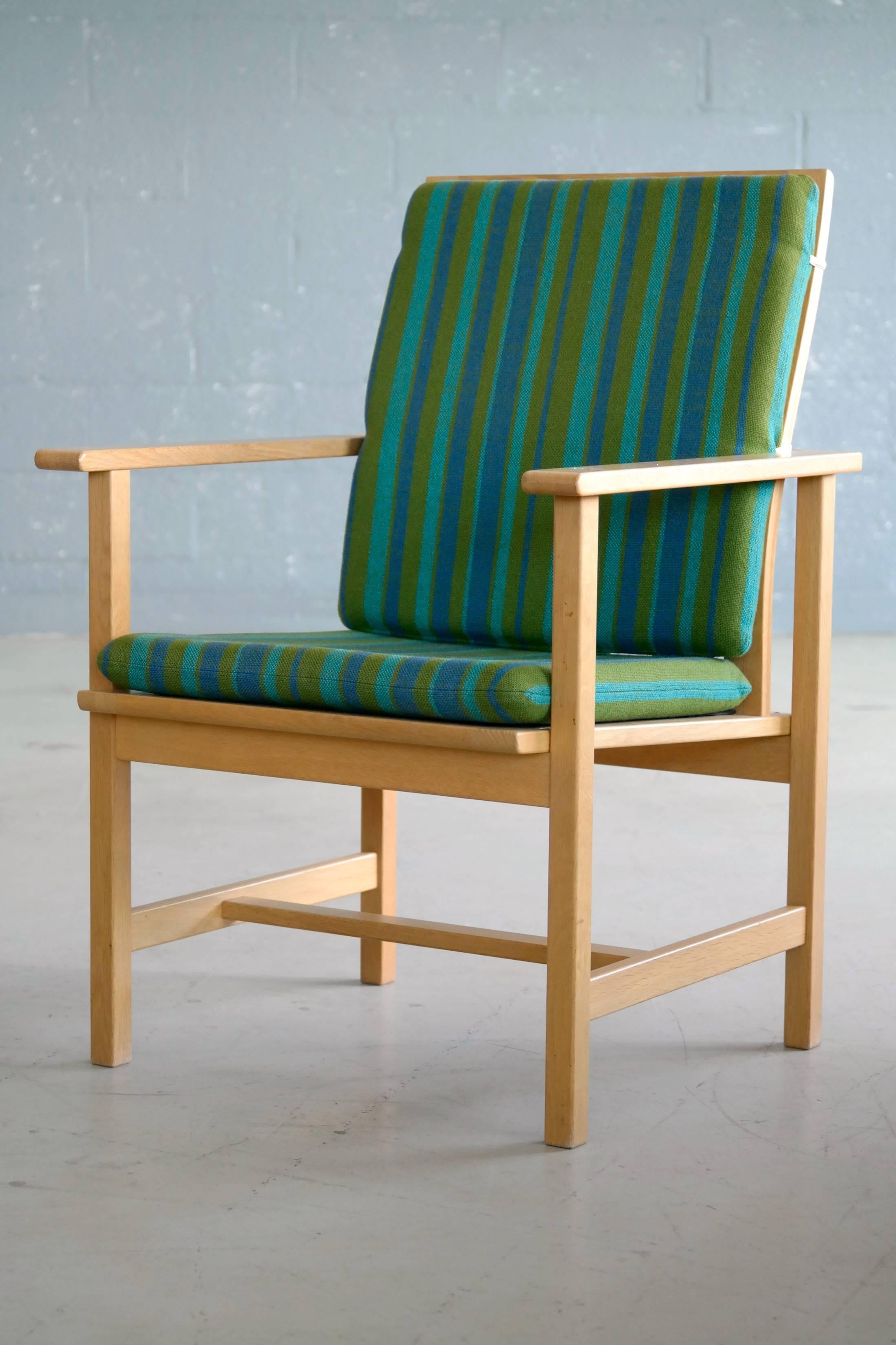 Scandinavian Modern Pair of Børge Mogensen Model 2257, Oak Lounge Chair for Fredericia Stolefabrik