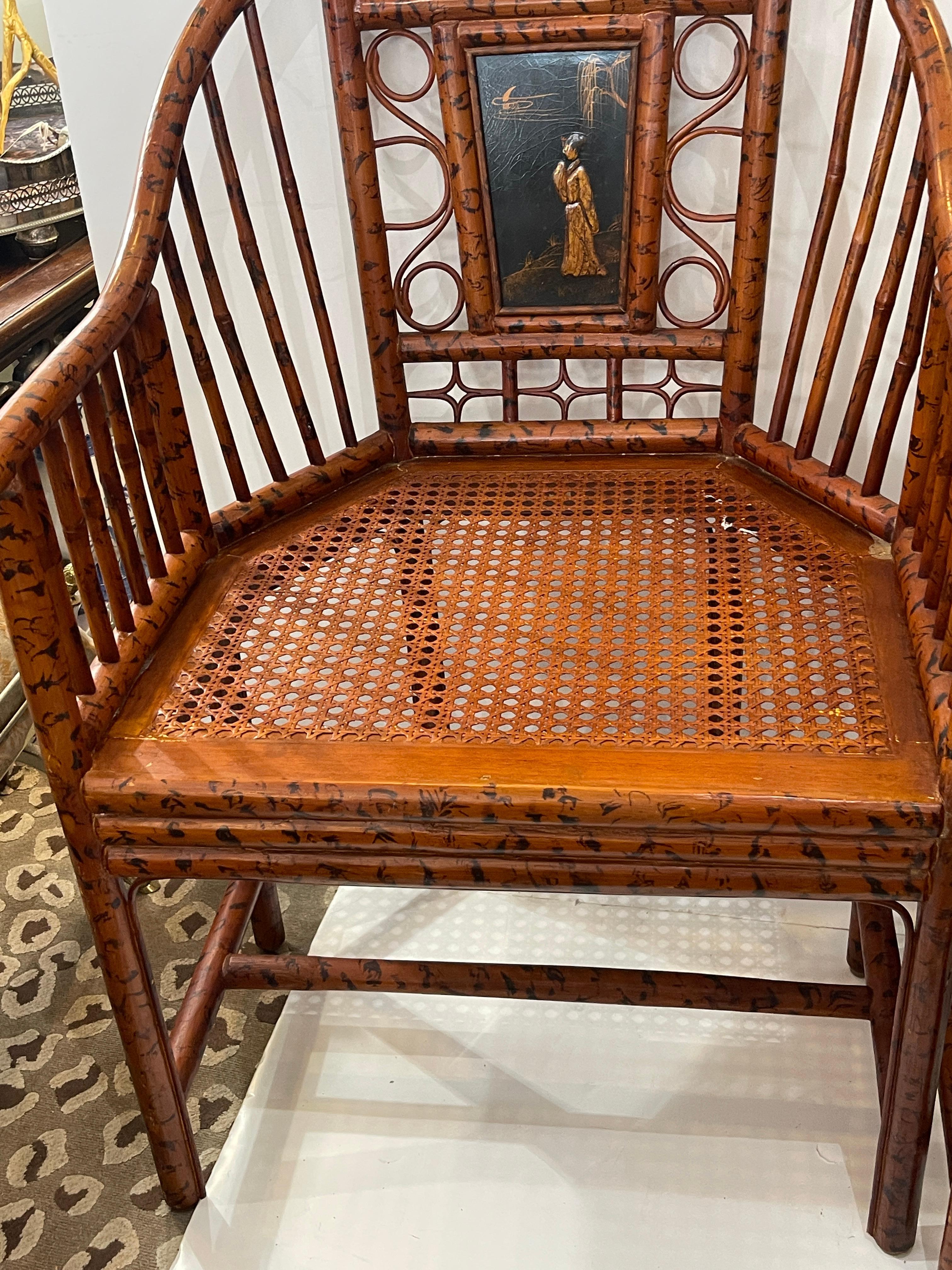 Pareja Brighton Estilo Pavillon  Sillas de caña y bambú quemado Principios del siglo XX en venta 3