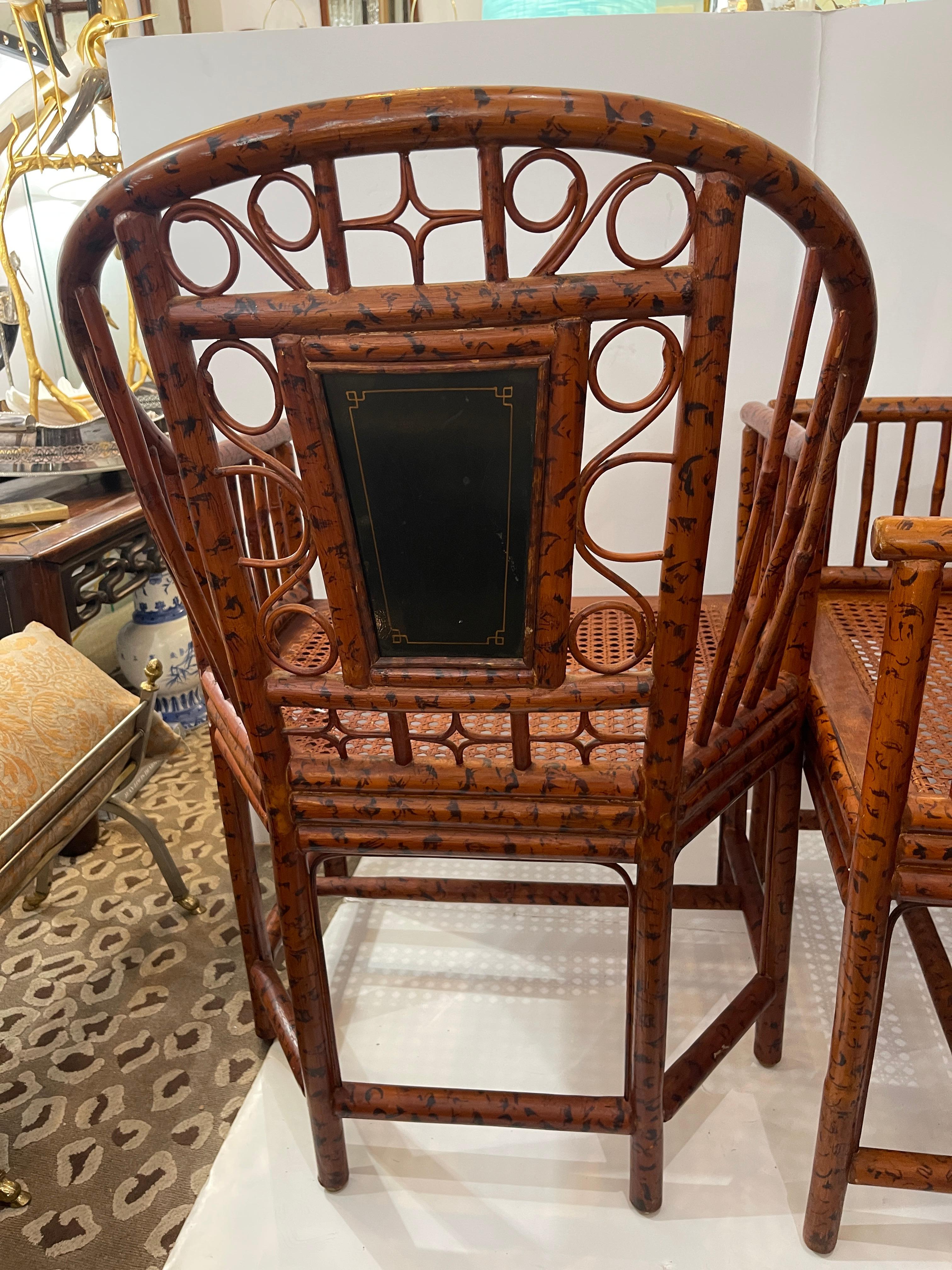 Pareja Brighton Estilo Pavillon  Sillas de caña y bambú quemado Principios del siglo XX en venta 6