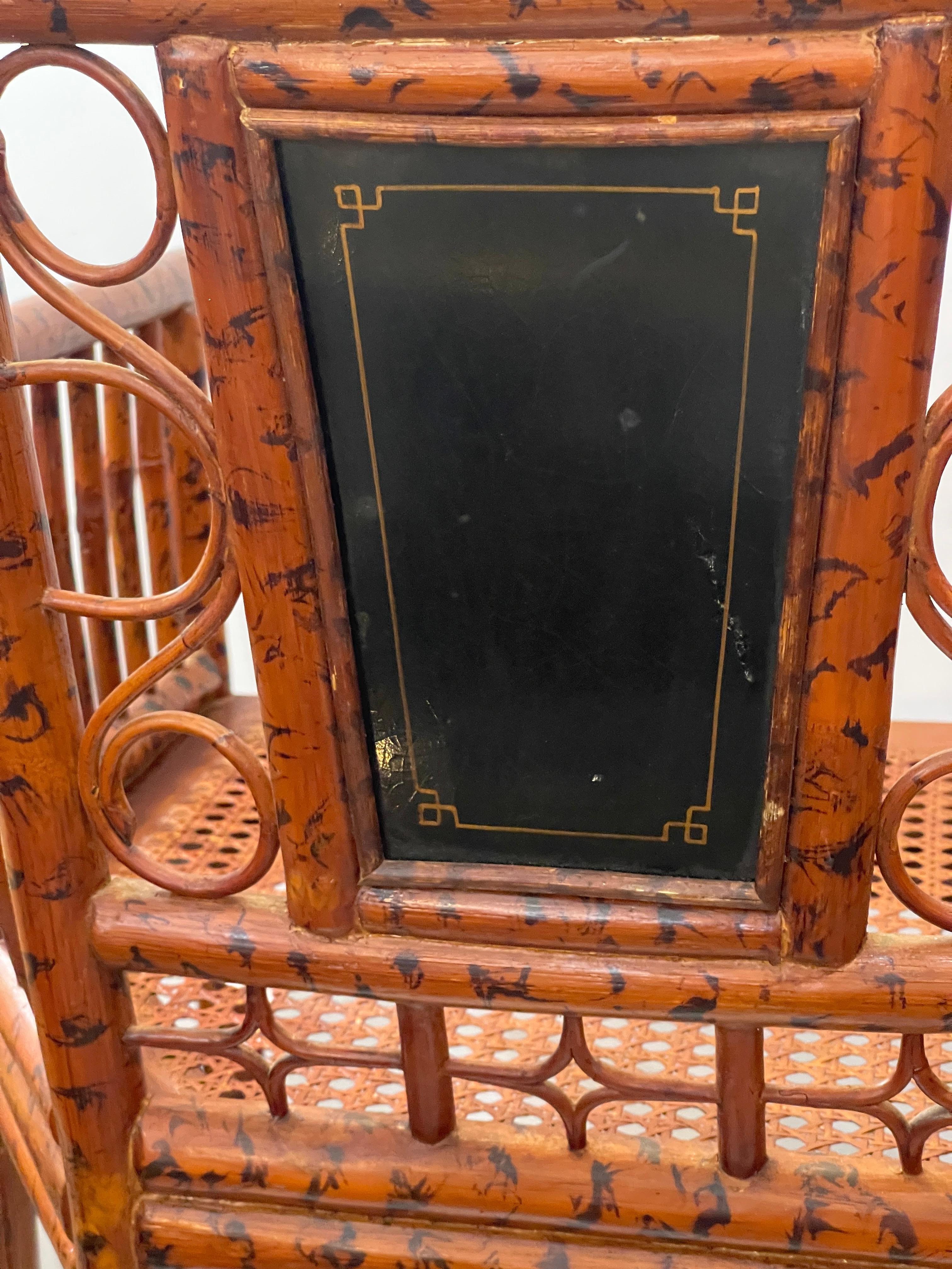 Pareja Brighton Estilo Pavillon  Sillas de caña y bambú quemado Principios del siglo XX en venta 7