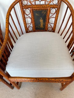 Coppia Brighton Pavillon  Sedie in bambù bruciato e canna all'inizio del 20° secolo