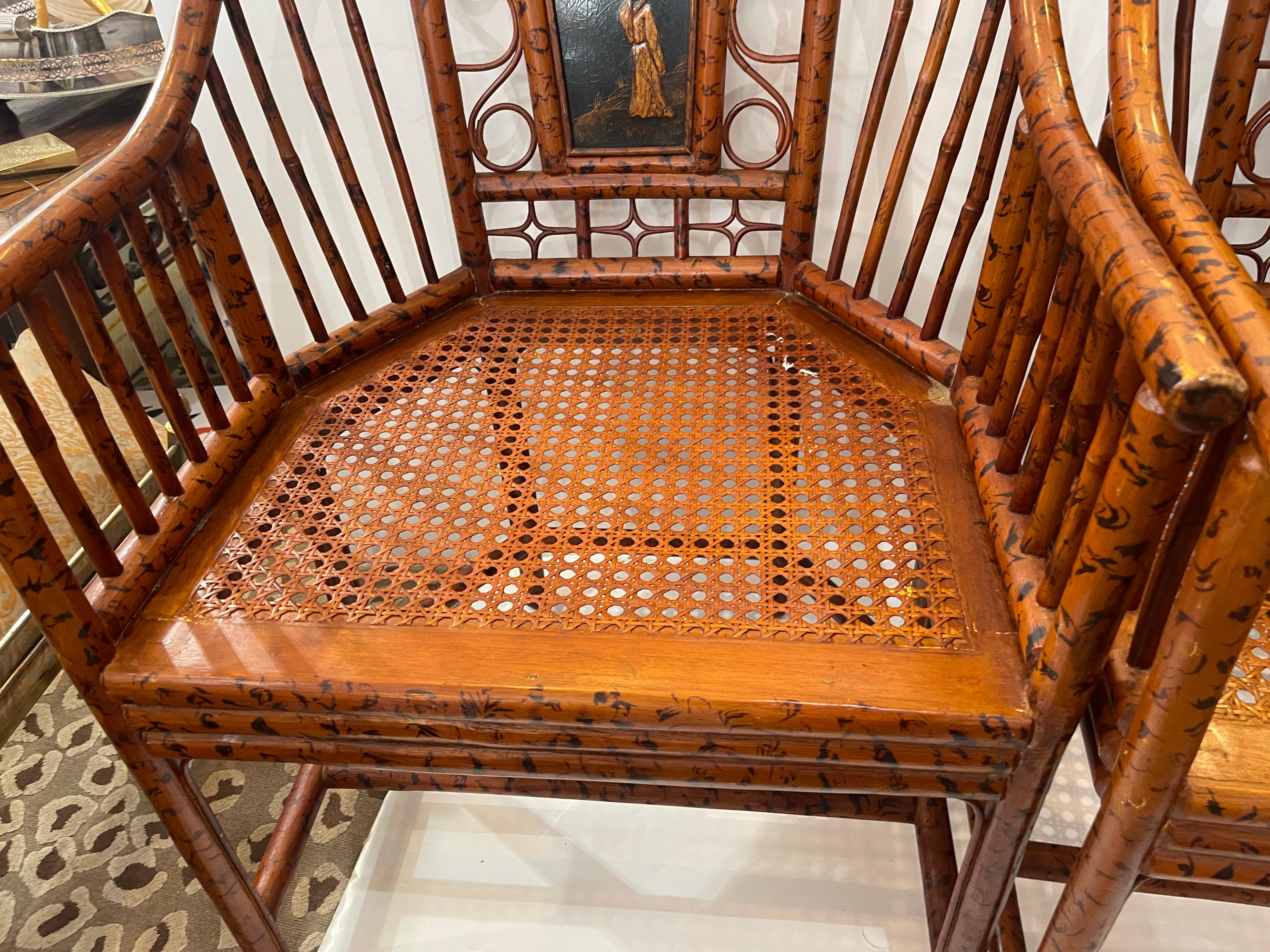 Pareja Brighton Estilo Pavillon  Sillas de caña y bambú quemado Principios del siglo XX Desconocido en venta