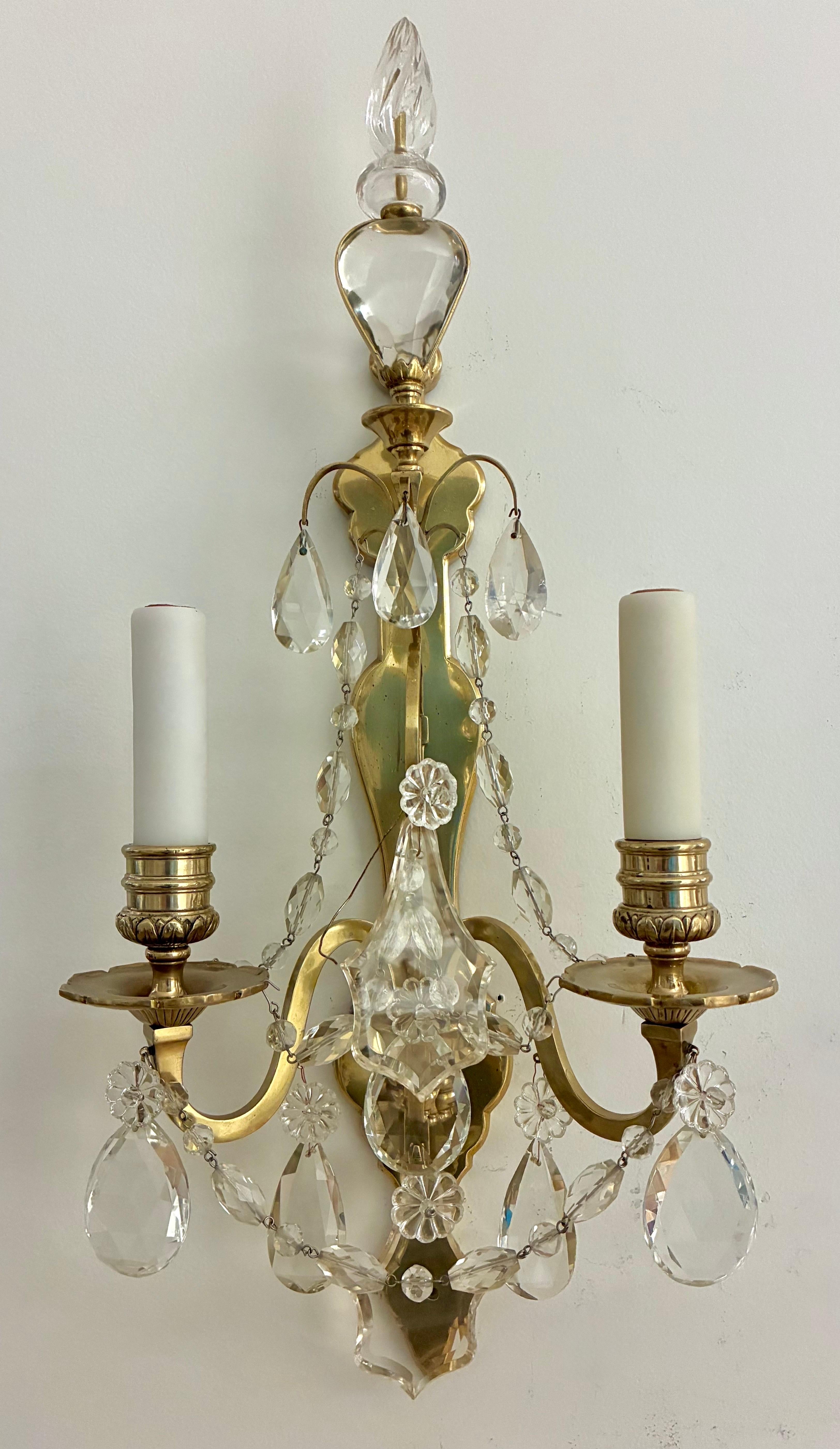 Coppia di sconsigliere in bronzo e cristallo in stile Luigi XVI di Edward F. Edwards in vendita 7