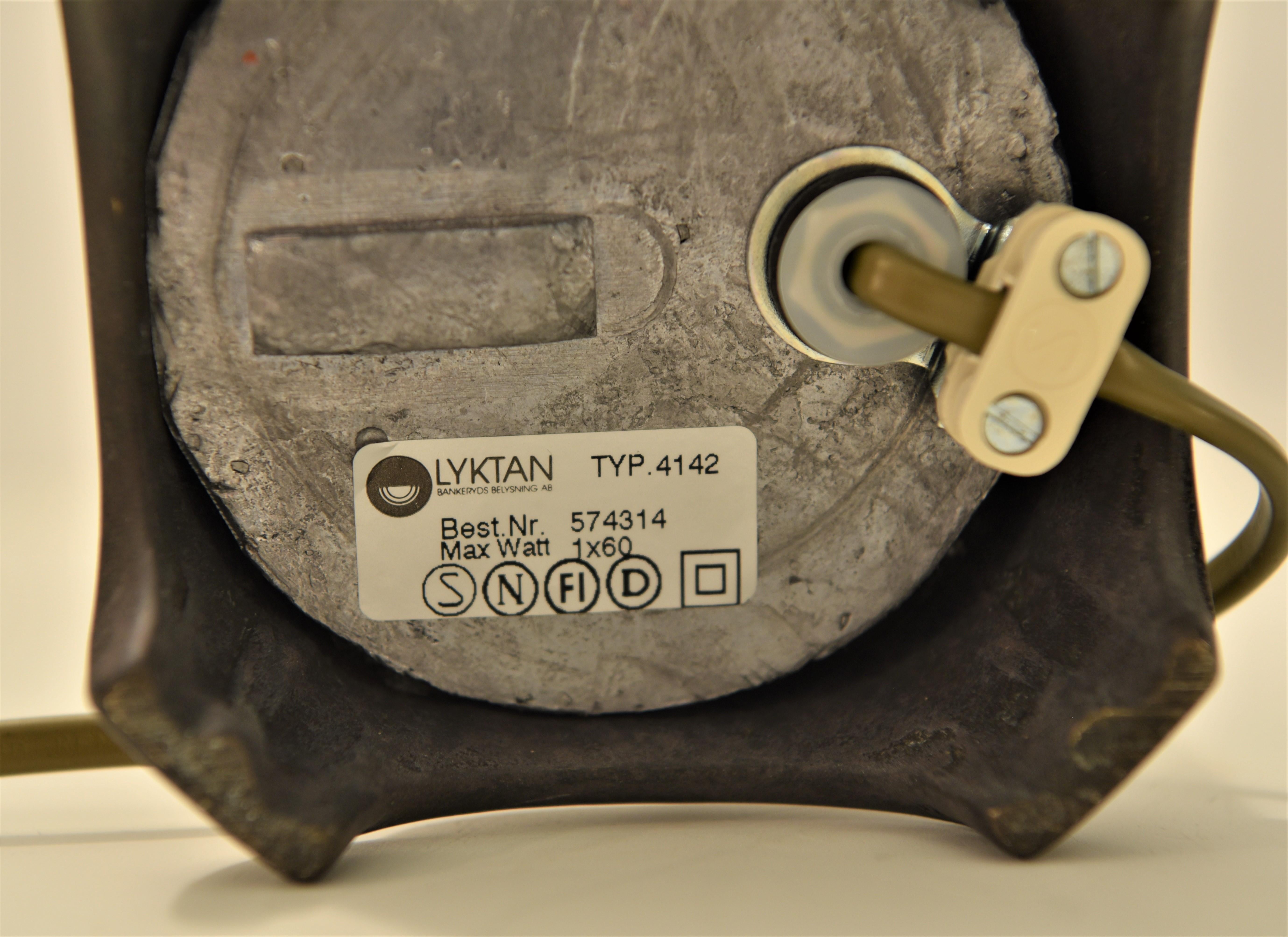 Coppia di lampade in bronzo e vetro in stile Art Nouveau svedese di Lyktan Bankeryd, anni '80 in vendita 5