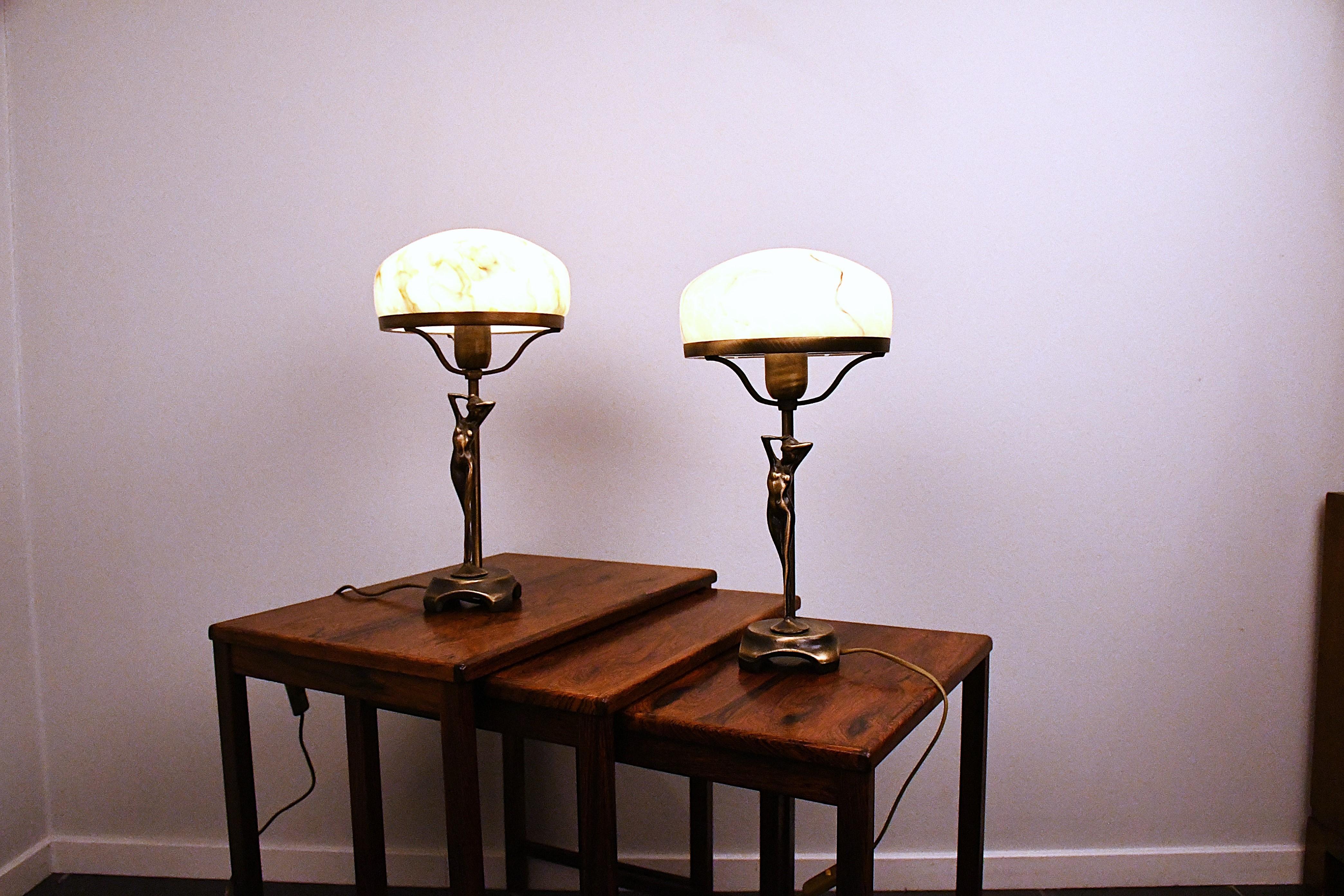 Calco Coppia di lampade in bronzo e vetro in stile Art Nouveau svedese di Lyktan Bankeryd, anni '80 in vendita