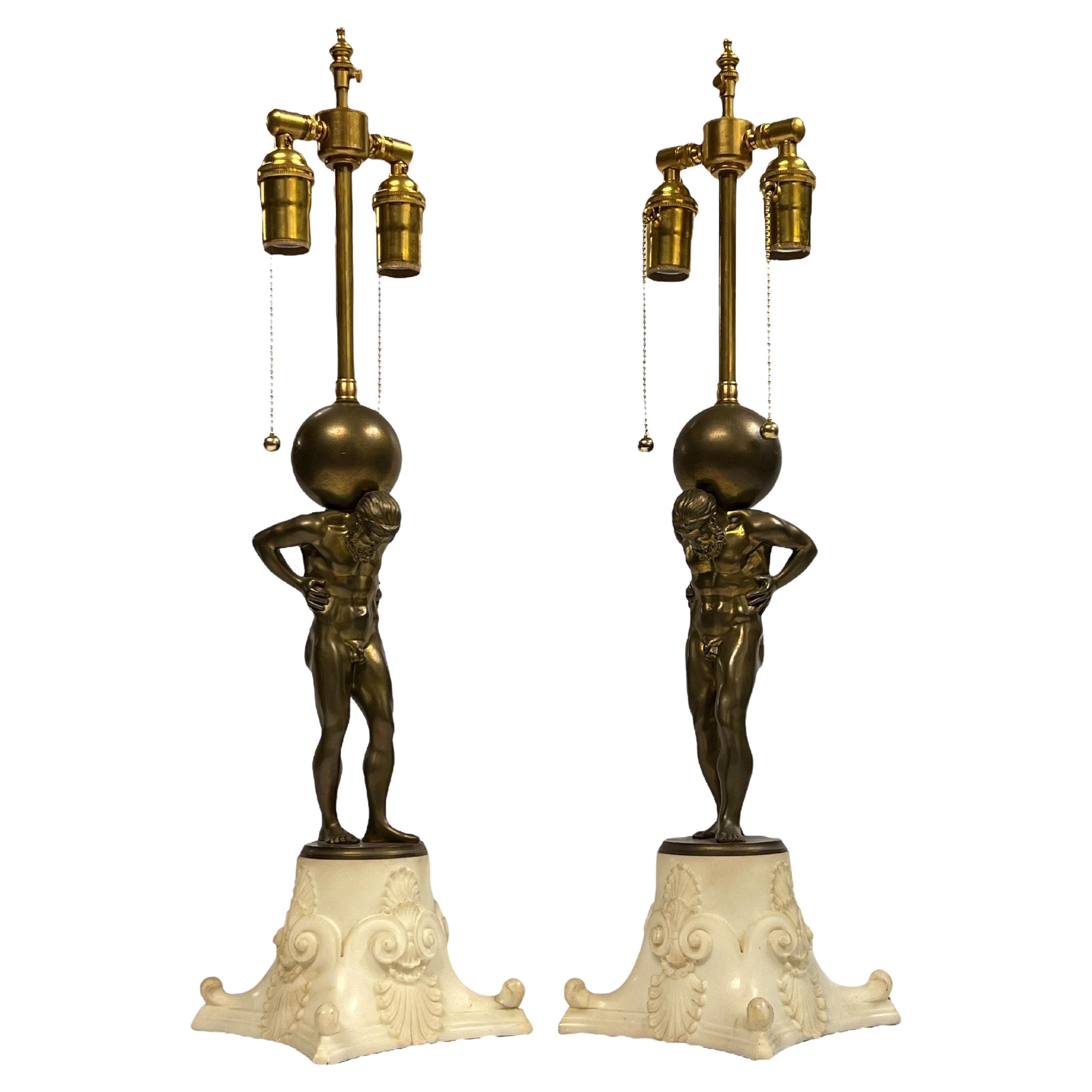 Coppia di lampade figurative in bronzo Greek Atlas di Edward F. Edwards in vendita