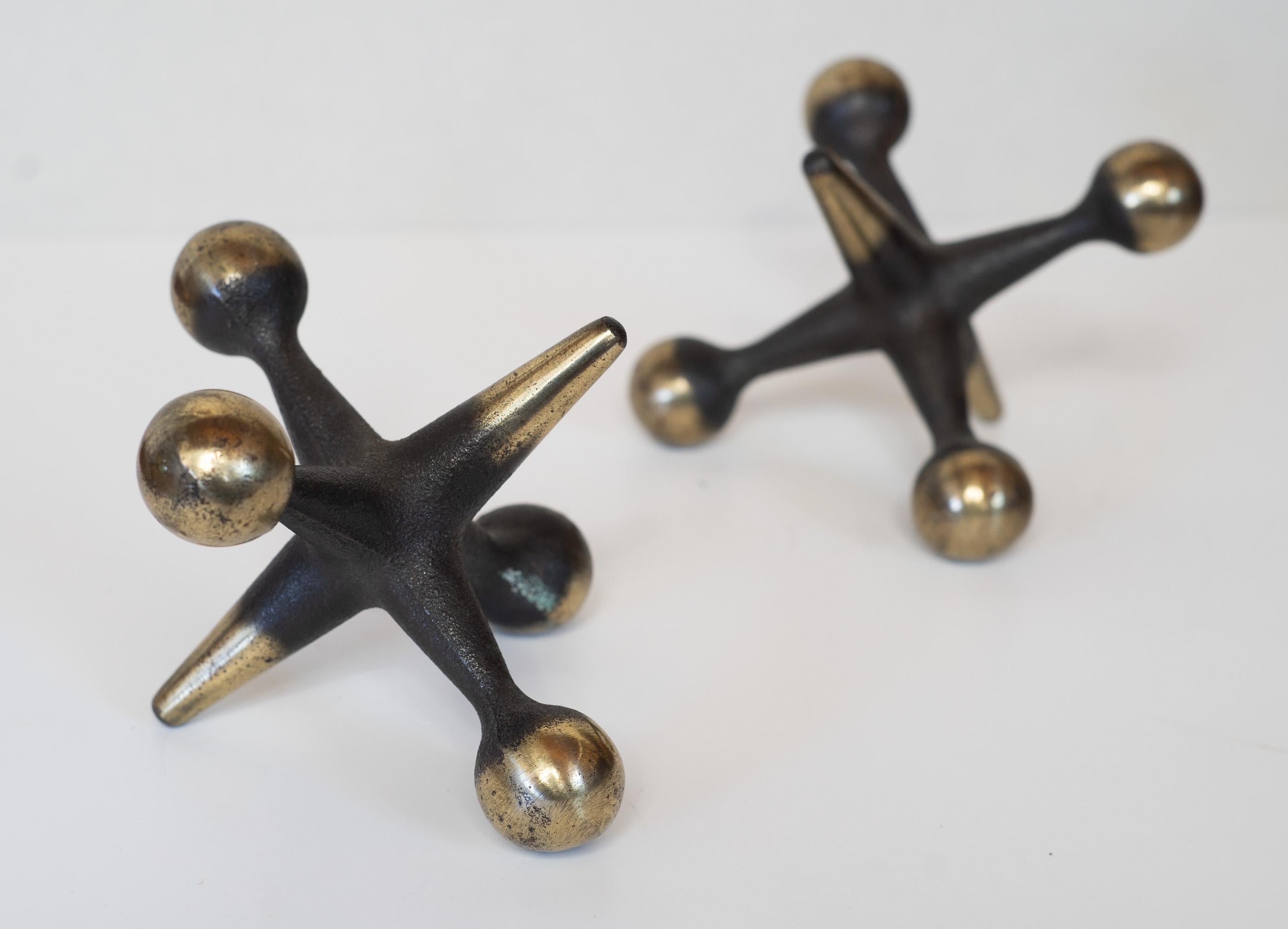 Pair Bronze Bill Curry Handmade Oversize Jacks - Jax Bookends or Doorstop 1960s In Good Condition In Philadelphia, PA
