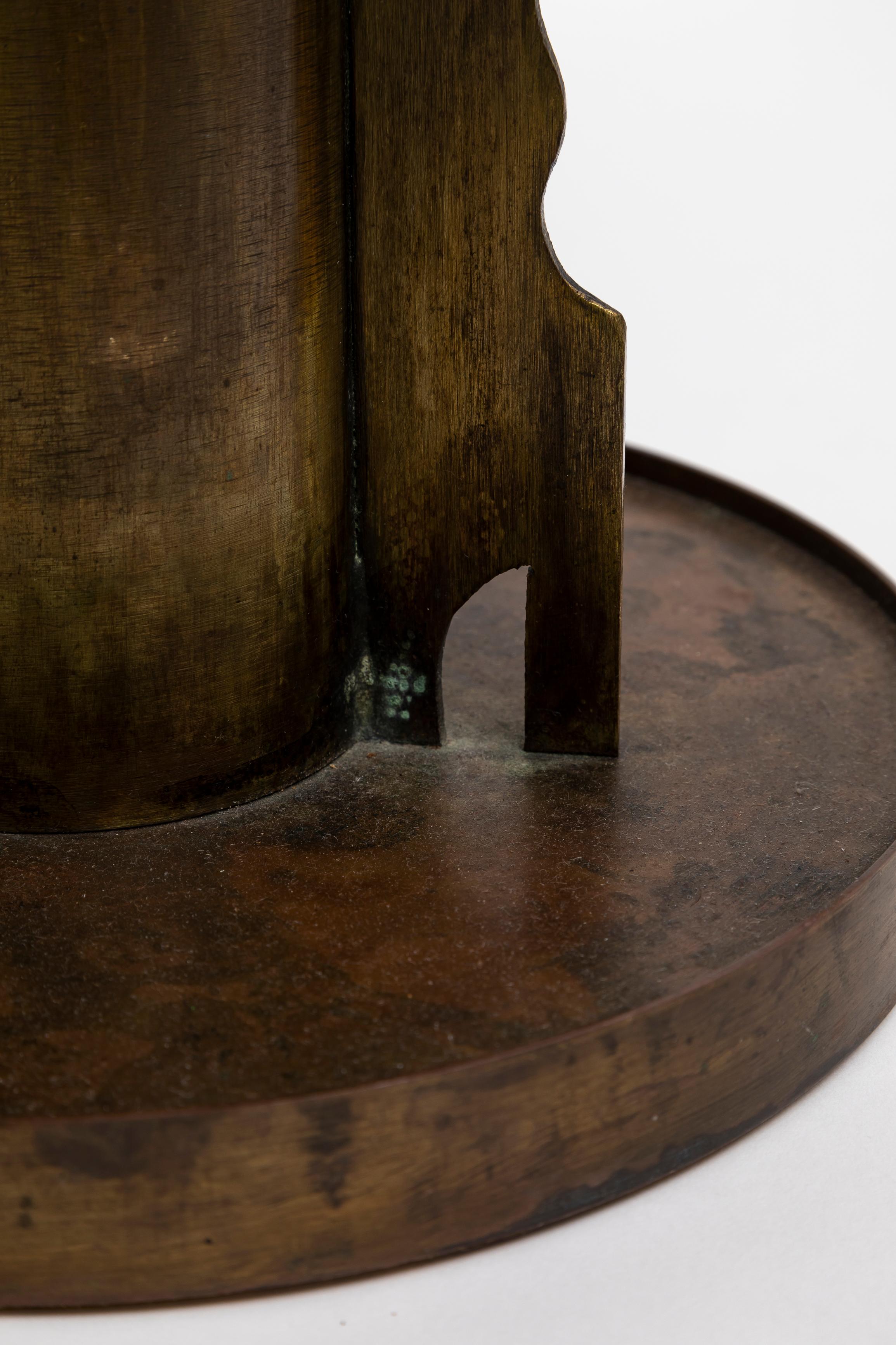 Philip & Kelvin Laverne, Paar etruskische Beistelltische aus Bronze nach Picasso im Angebot 7
