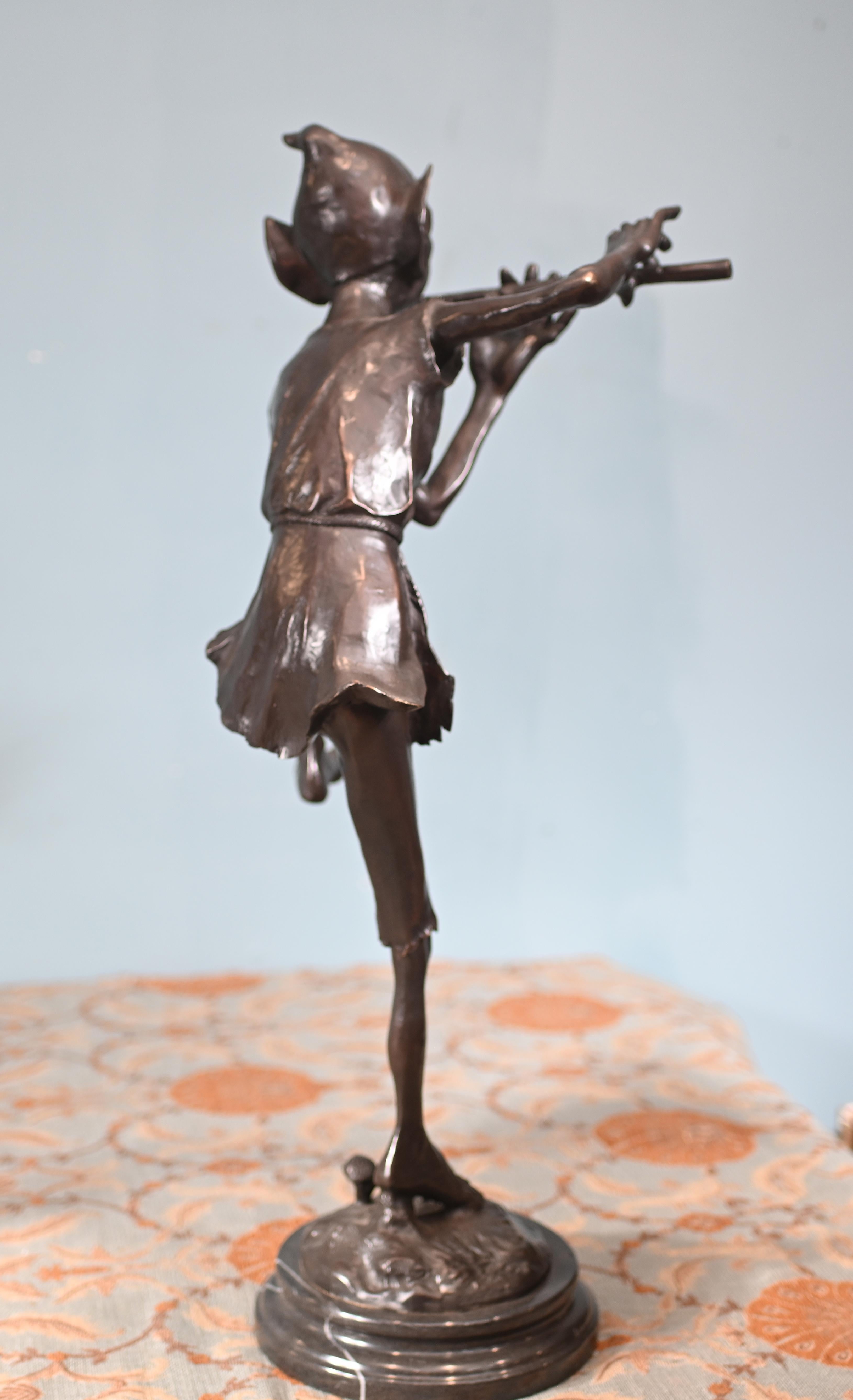 Coppia di statue di bronzo Pixie Elph Fairey Piper Casting in vendita 6