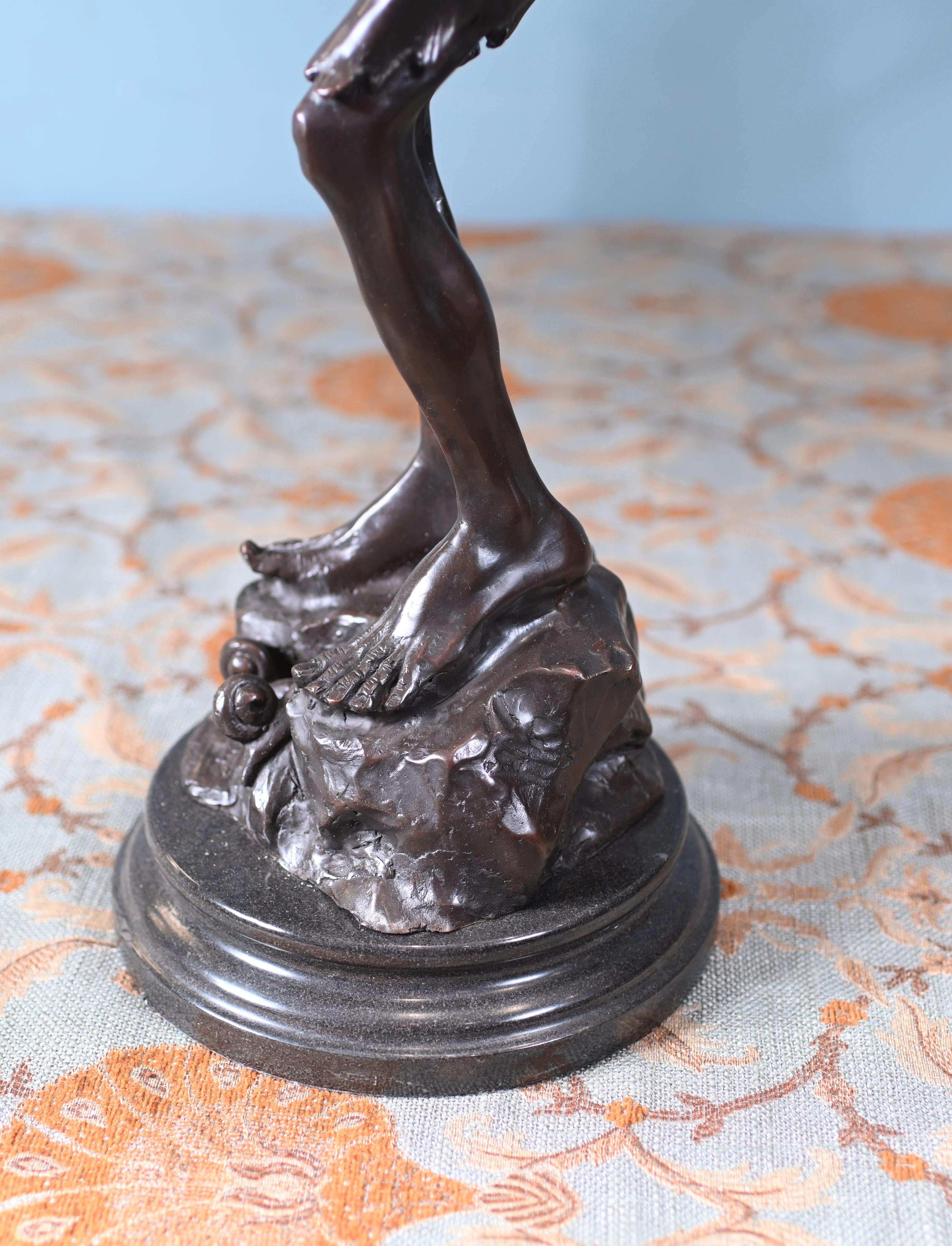 Coppia di statue di bronzo Pixie Elph Fairey Piper Casting in vendita 11