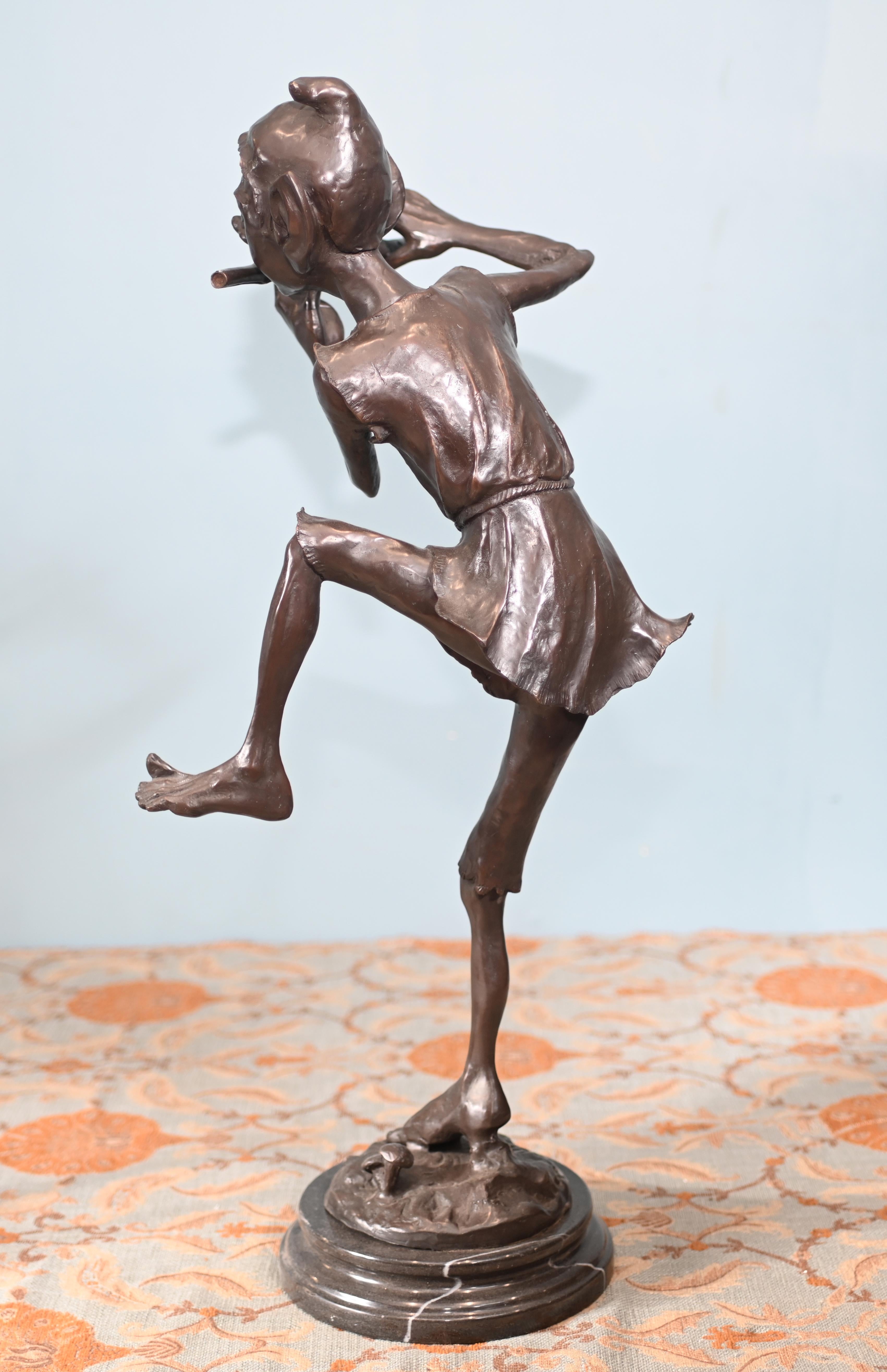Coppia di statue di bronzo Pixie Elph Fairey Piper Casting in vendita 2