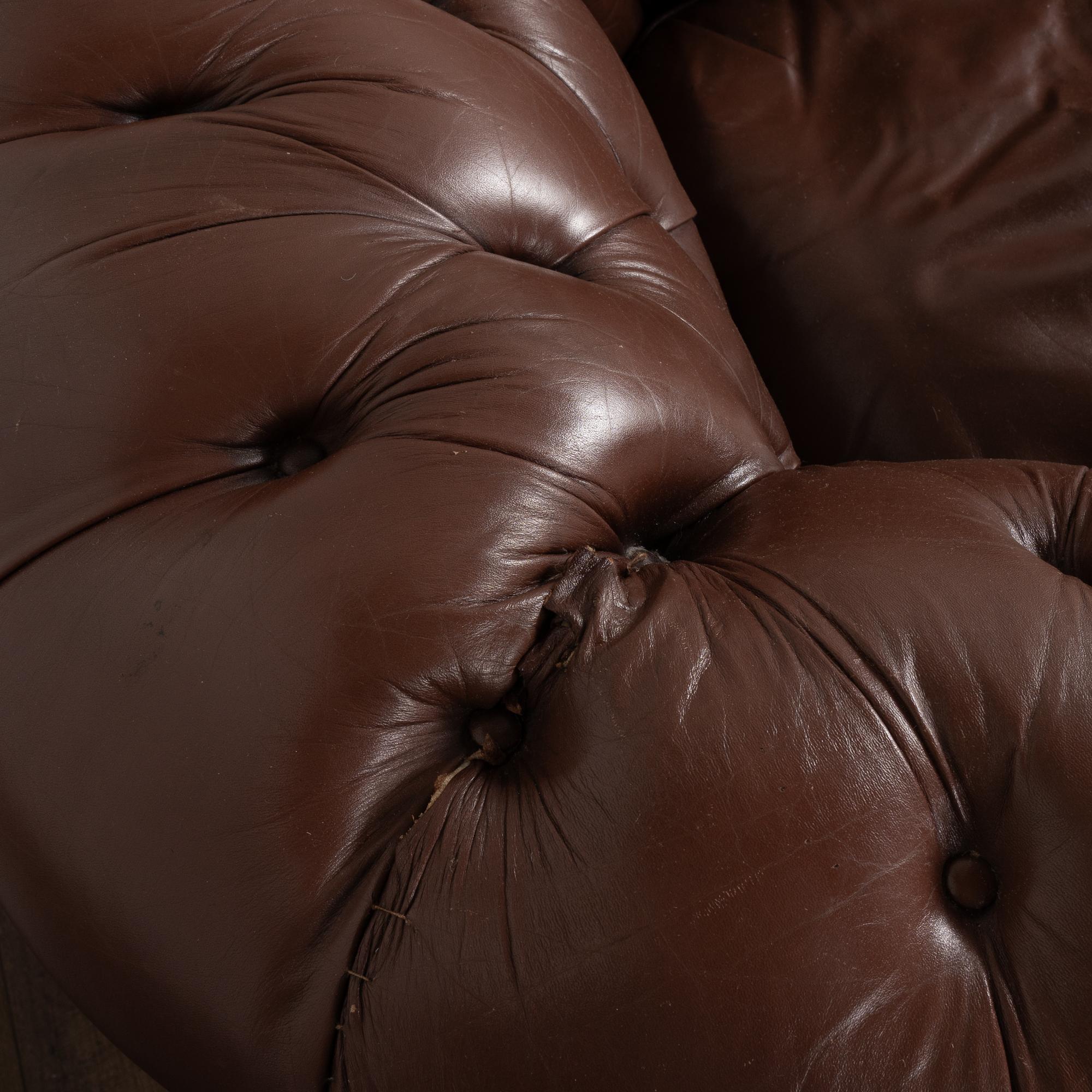 Pair, Brown Leather Chesterfield Armchairs Club Chairs, Denmark circa 1940-60 For Sale 5