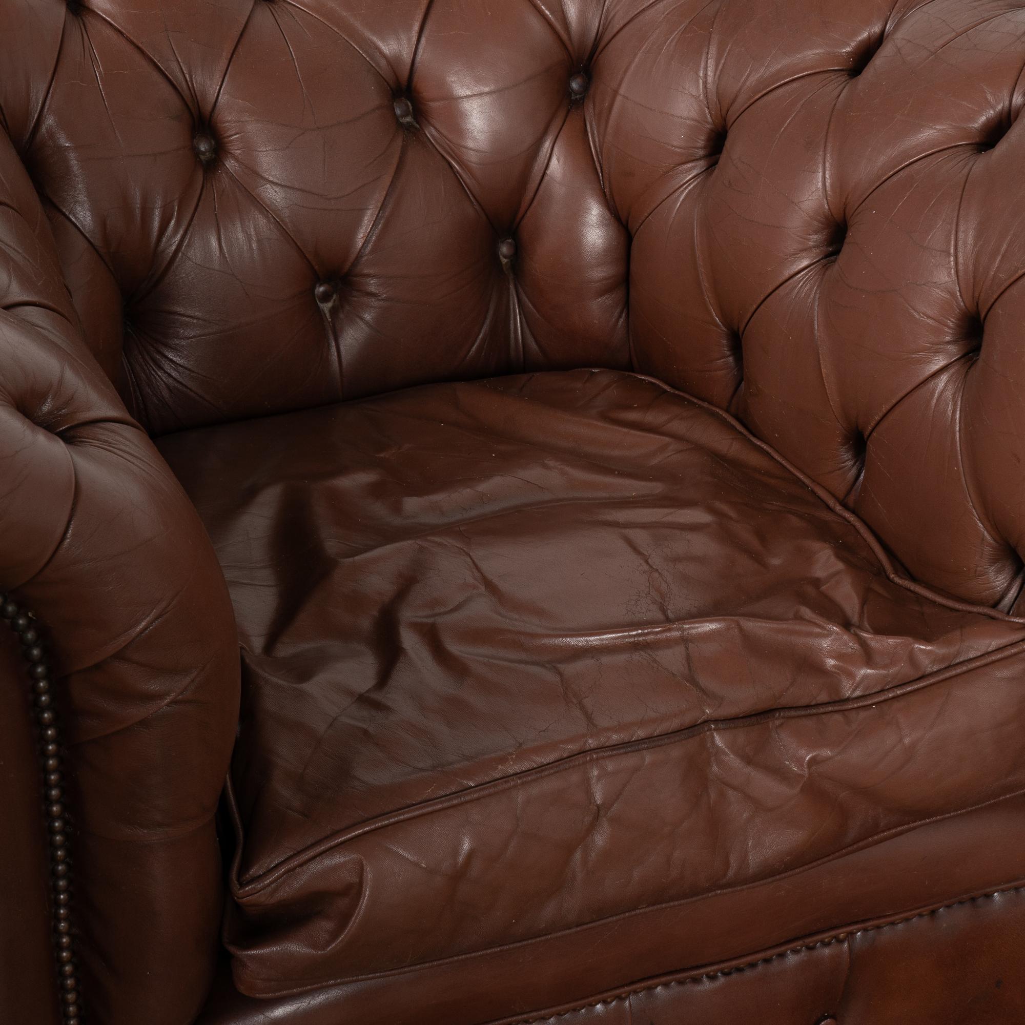 Pair, Brown Leather Chesterfield Armchairs Club Chairs, Denmark circa 1940-60 For Sale 3