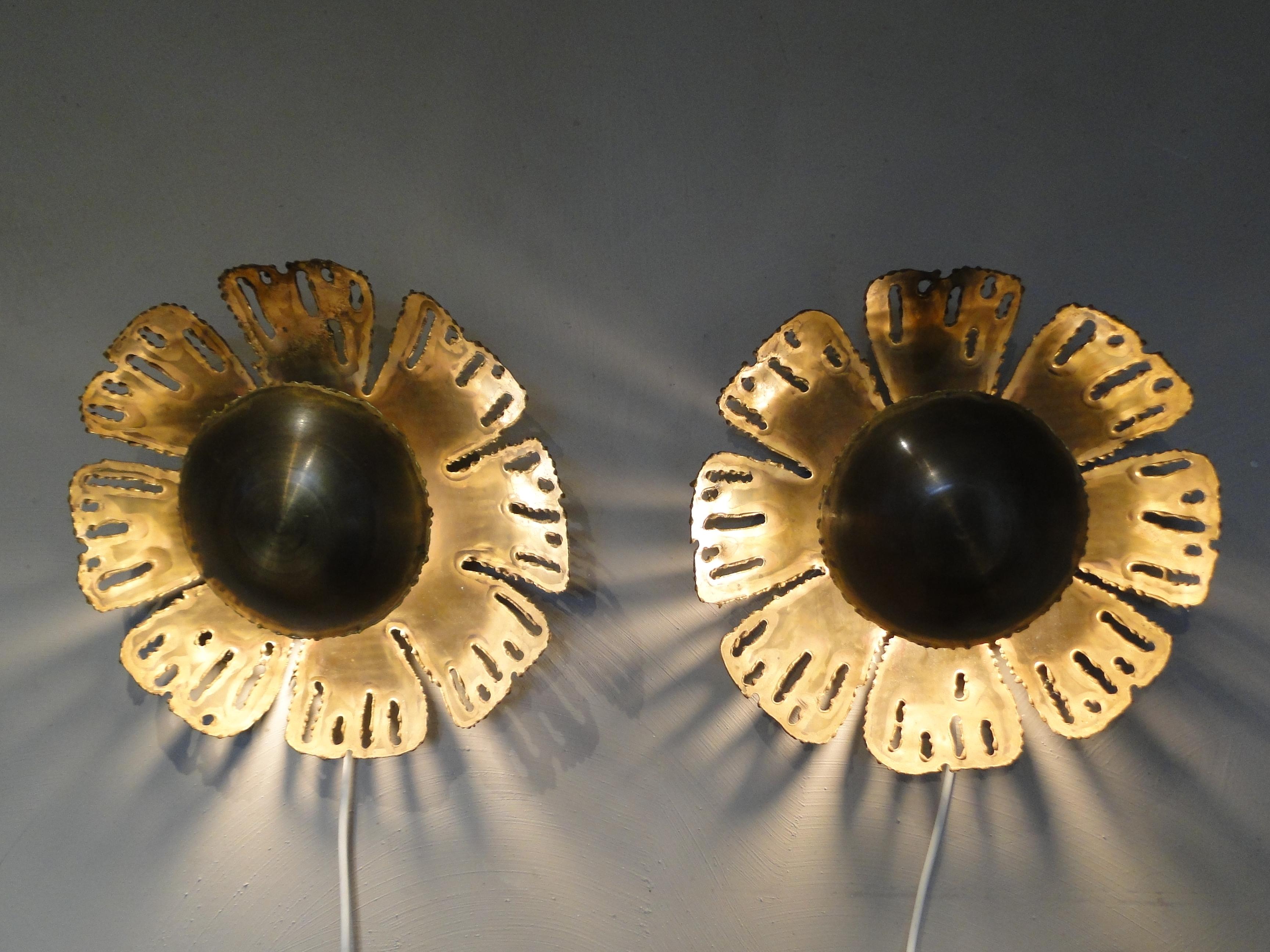 Milieu du XXe siècle Paire d'appliques en laiton brutalistes de Svend Aage Holm Sorensen 1960 Danemark en vente
