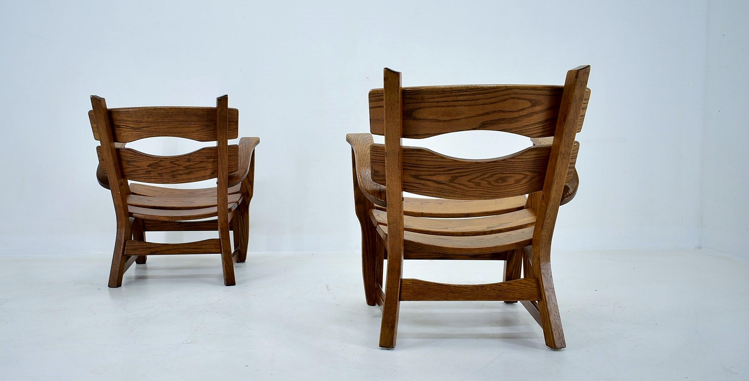 Late 20th Century Pair Brutalist Solid Oak Lounge Chairs by Dittmann & Co., 1970s For Sale