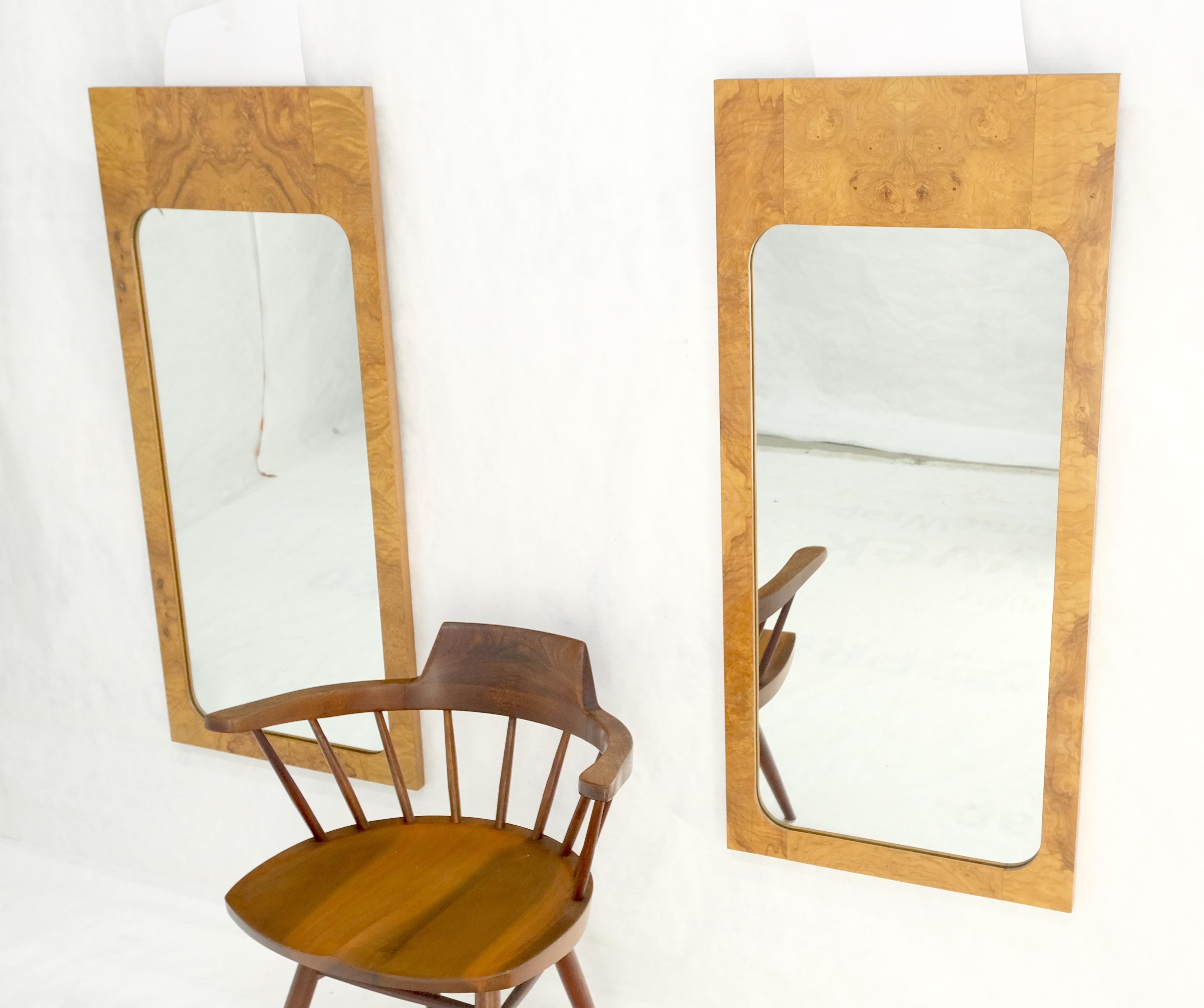¡Pareja de espejos de pared rectangulares Milo Baughman de mediados del siglo XX en nogal Burl MINT! en venta 6