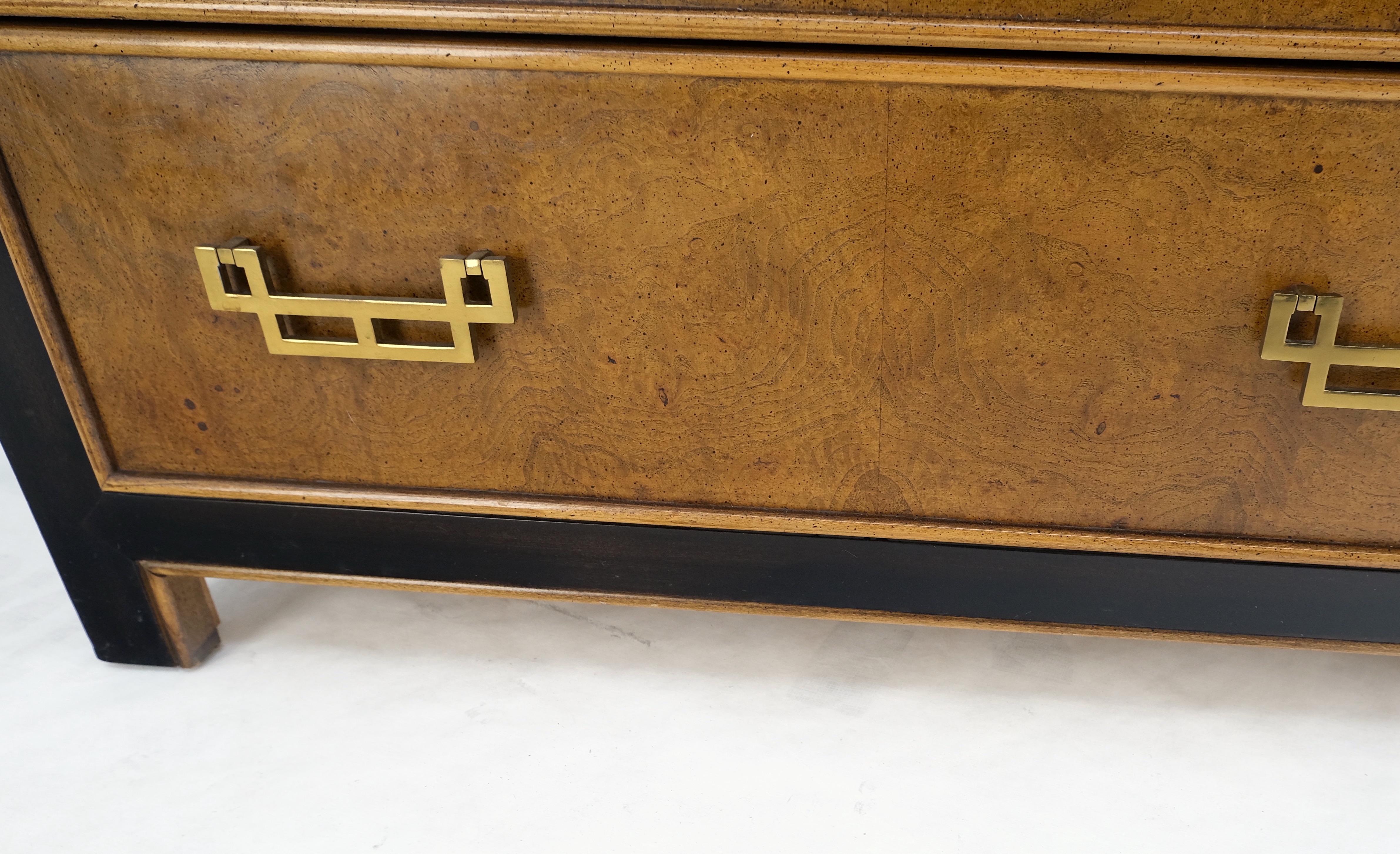 Coppia di Comodini a 2 cassetti in legno di radica, lacca nera e ottone massiccio MINT! in vendita 7
