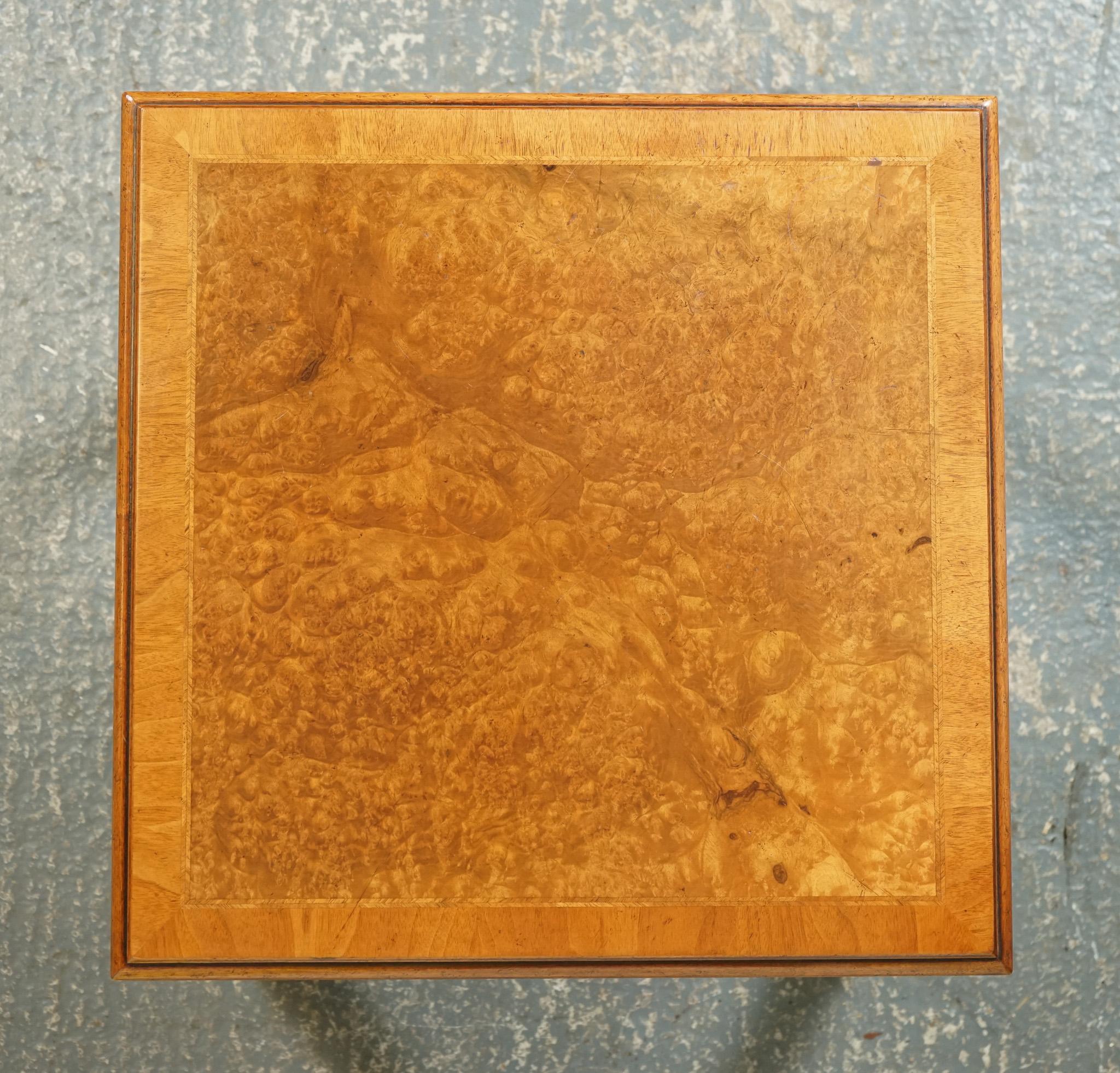 PAIR BURR WALNUT BEDSIDE NIGHTSTANDS END SIDE LAMP TABLES BRiGHTS OF Nettlebed en vente 11