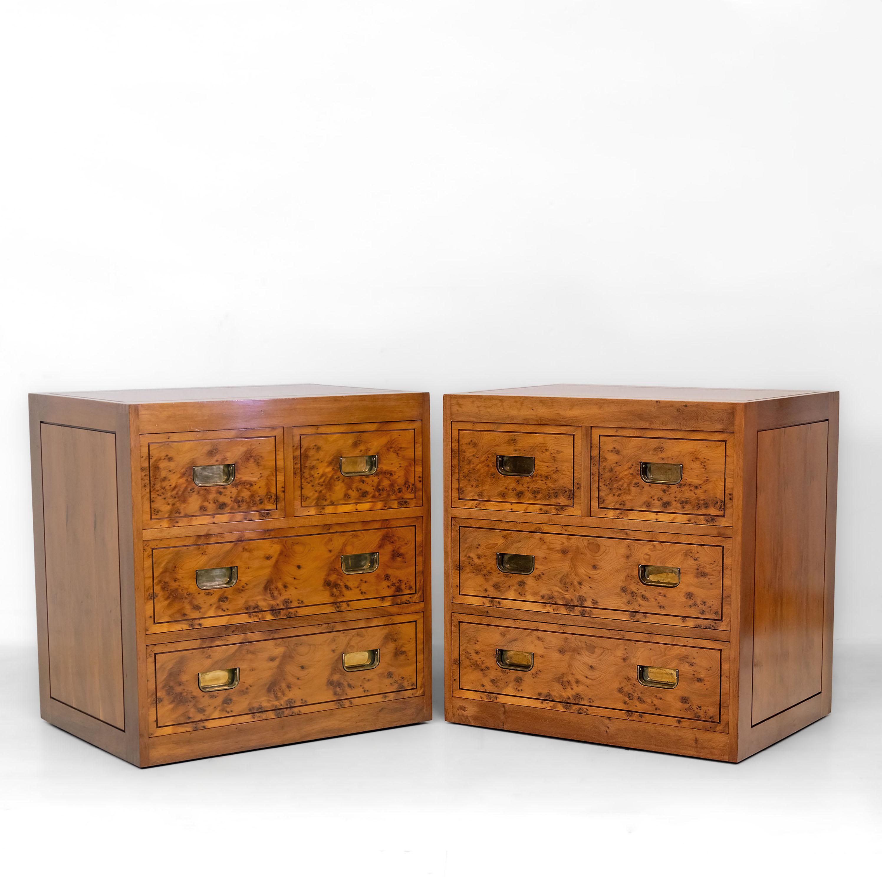 Pair Burr Yew Bedside Chests Designed By Ray Leigh For Gordon Russell 1988 im Zustand „Gut“ im Angebot in Norwich, GB