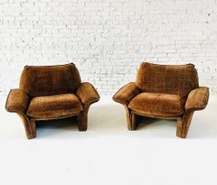 Pareja de tumbonas de ante Busnelli "Misinto", Italia 1970